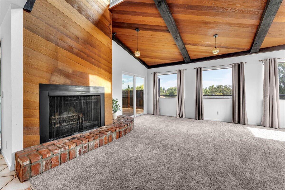 Redding, California, 96001, United States, 4 Bedrooms Bedrooms, ,3 BathroomsBathrooms,Residential,For Sale,1948468