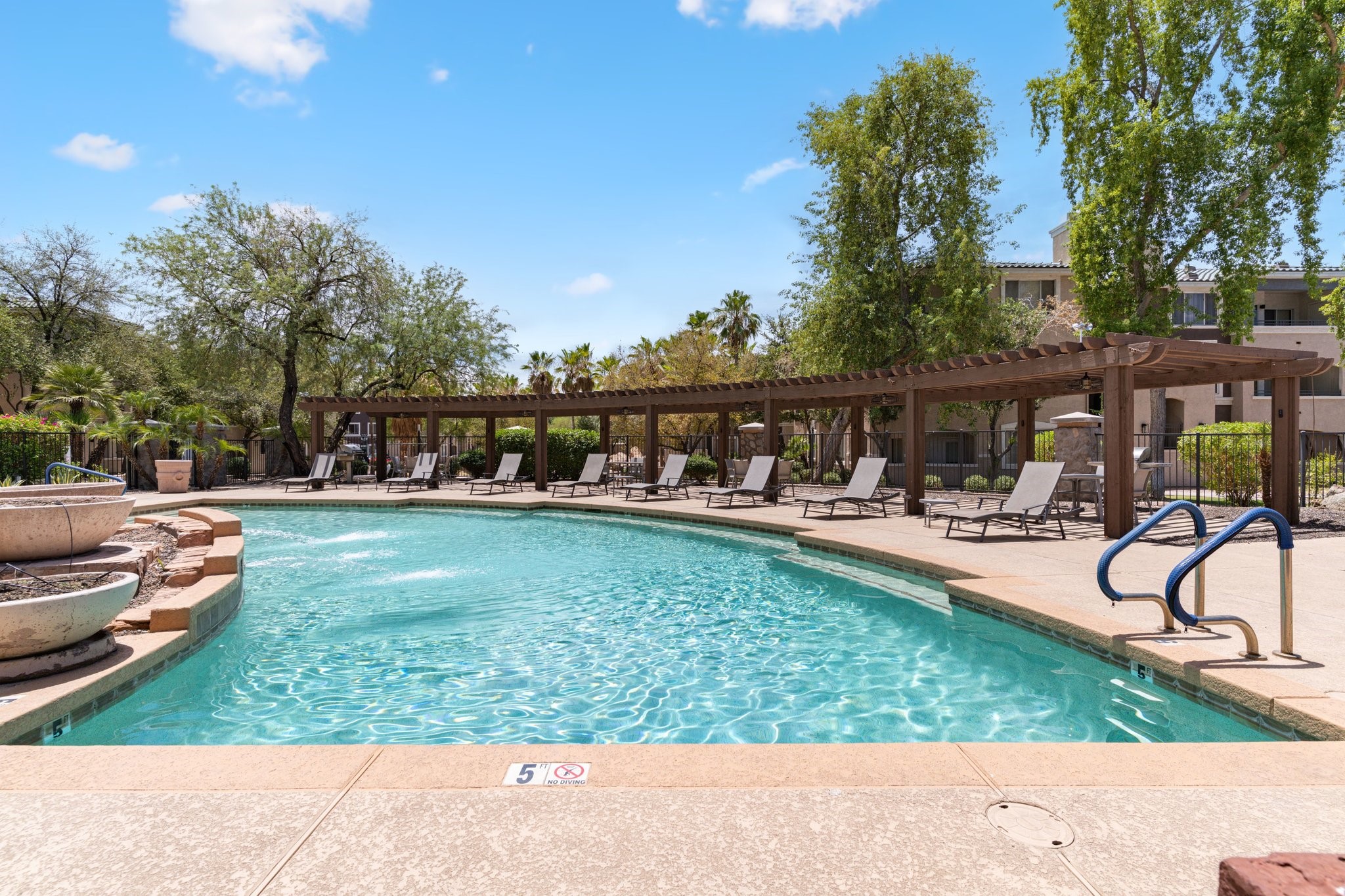  5345 E Van Buren Street ¦Phoenix, AZ - 物件實景