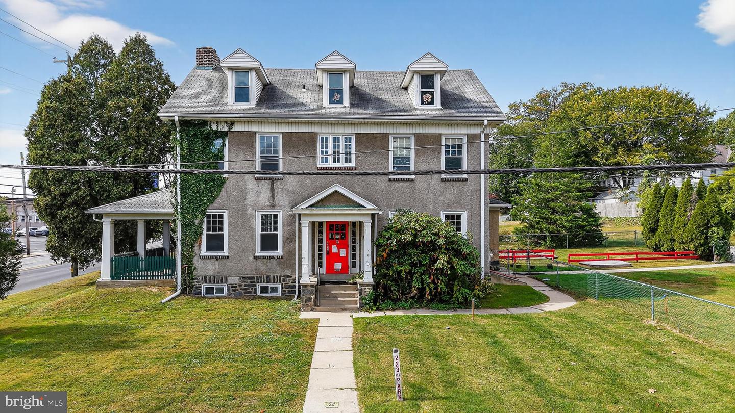 Havertown, Pennsylvania, 19083, United States, 6 Bedrooms Bedrooms, ,2 BathroomsBathrooms,Residential,For Sale,1960669