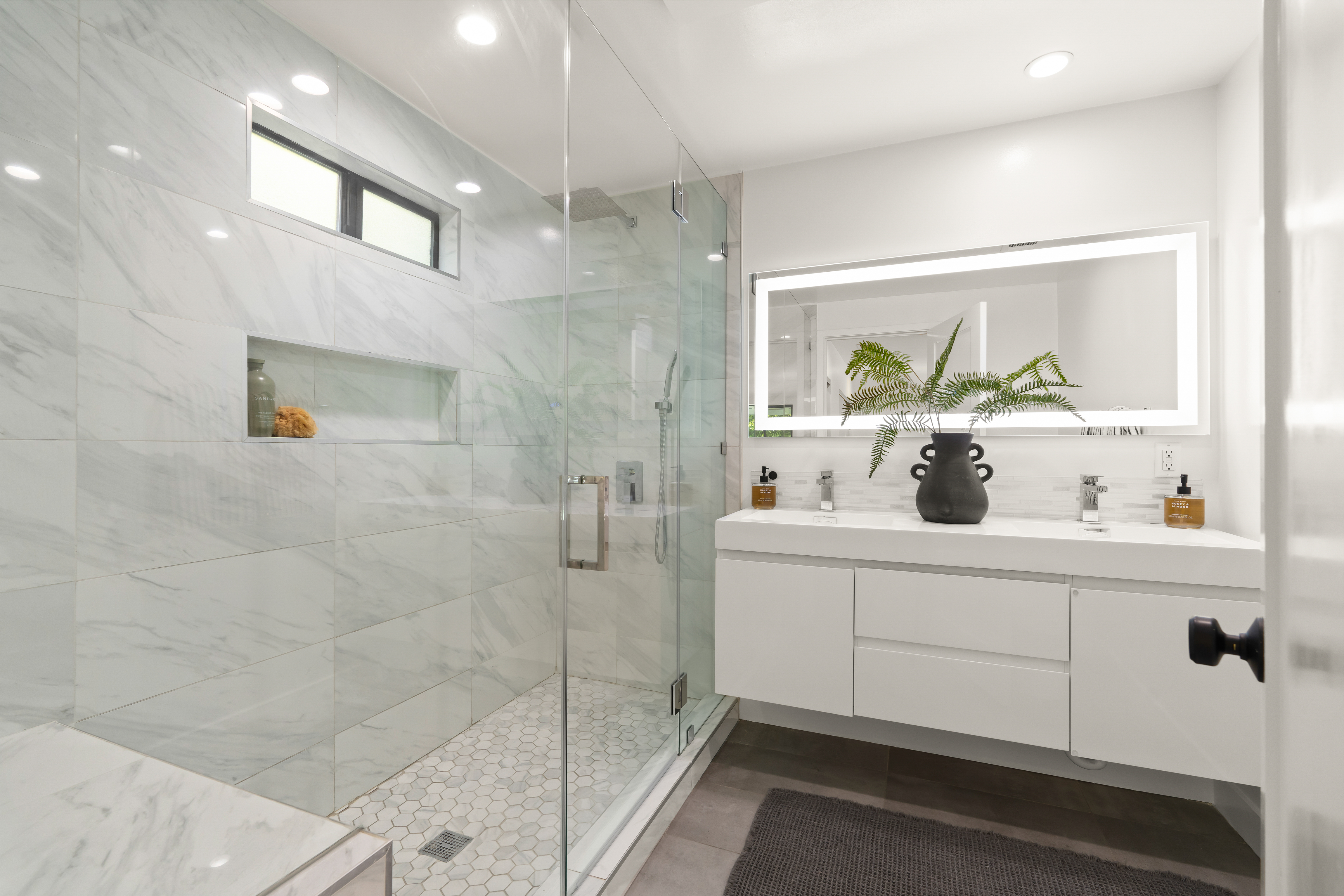  5647 Ramara Avenue, Woodland Hills, CA 91367 - 物件實景