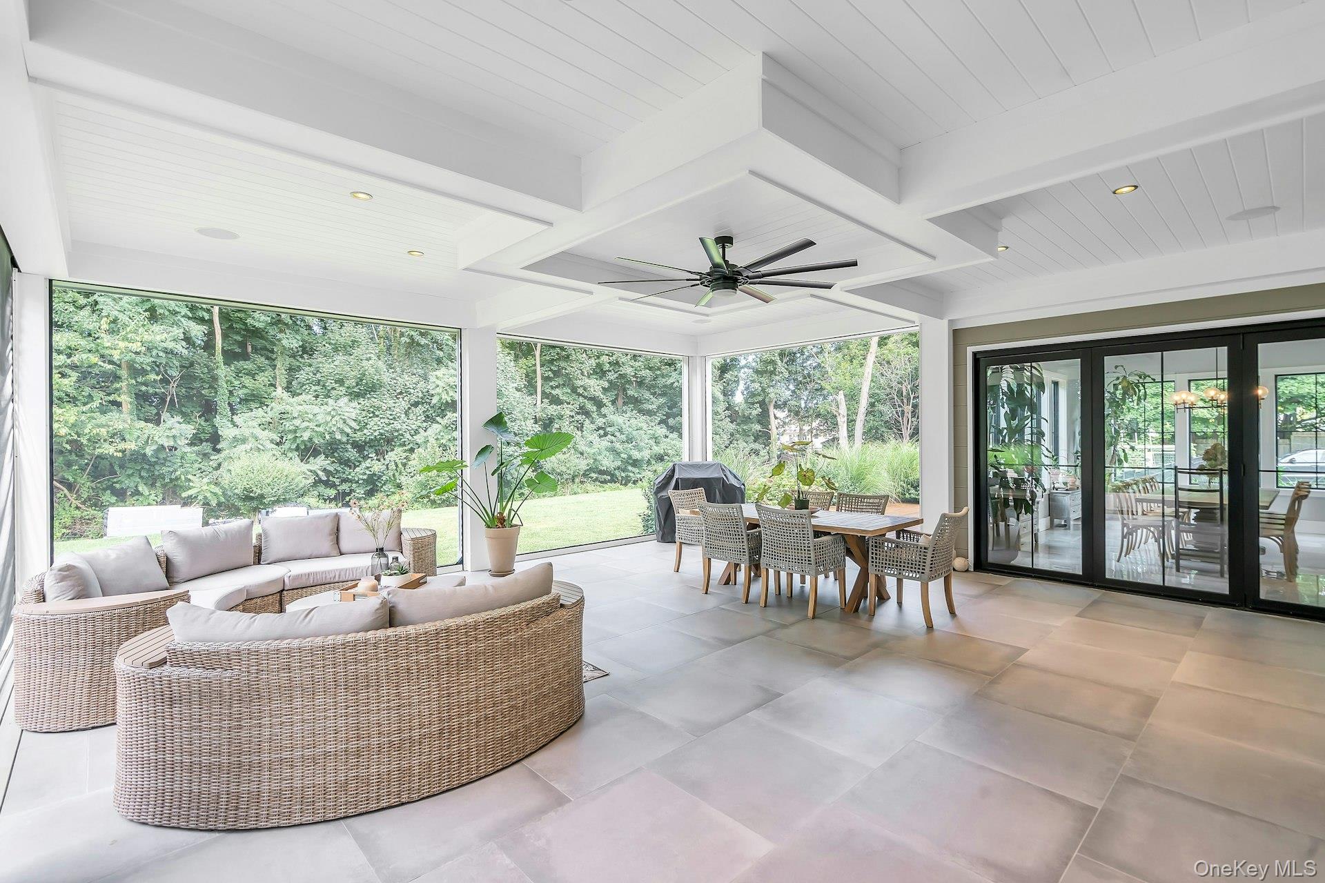  712 Hubbard Avenue, Aquebogue, NY, 11901 - 物件實景