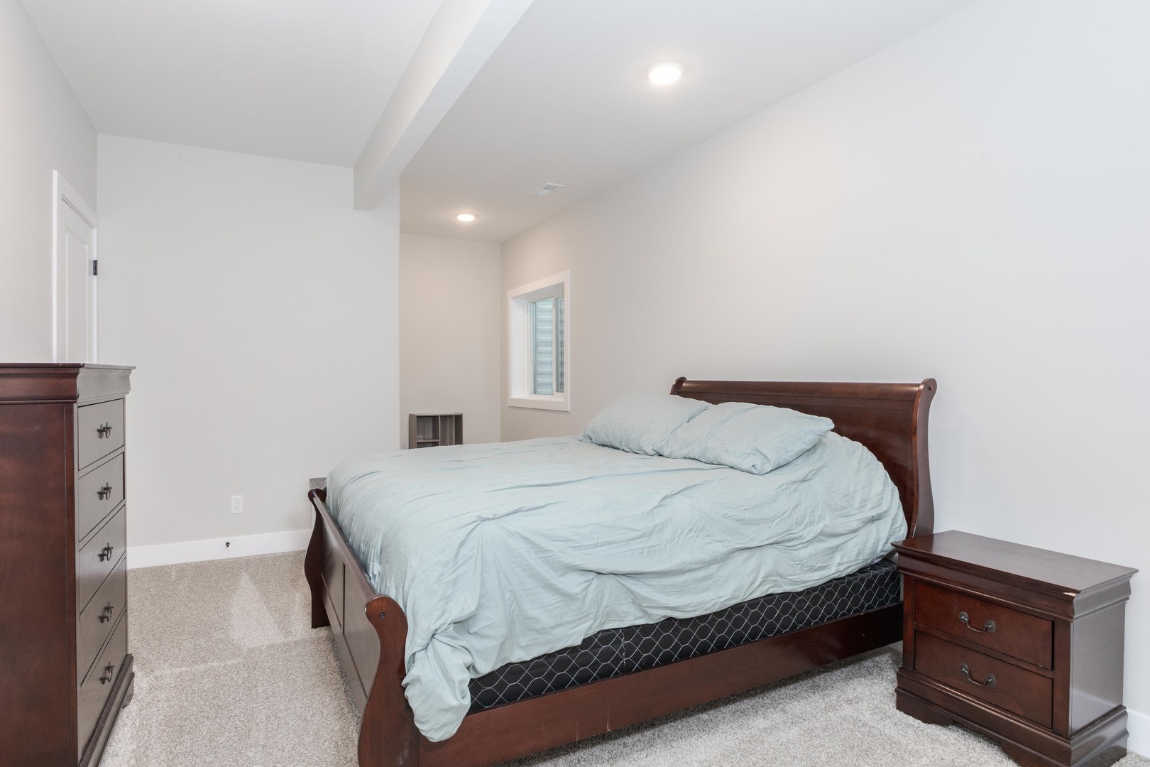 Bloomington, Illinois, 61705, United States, 4 Bedrooms Bedrooms, ,4 BathroomsBathrooms,Residential,For Sale,1996061