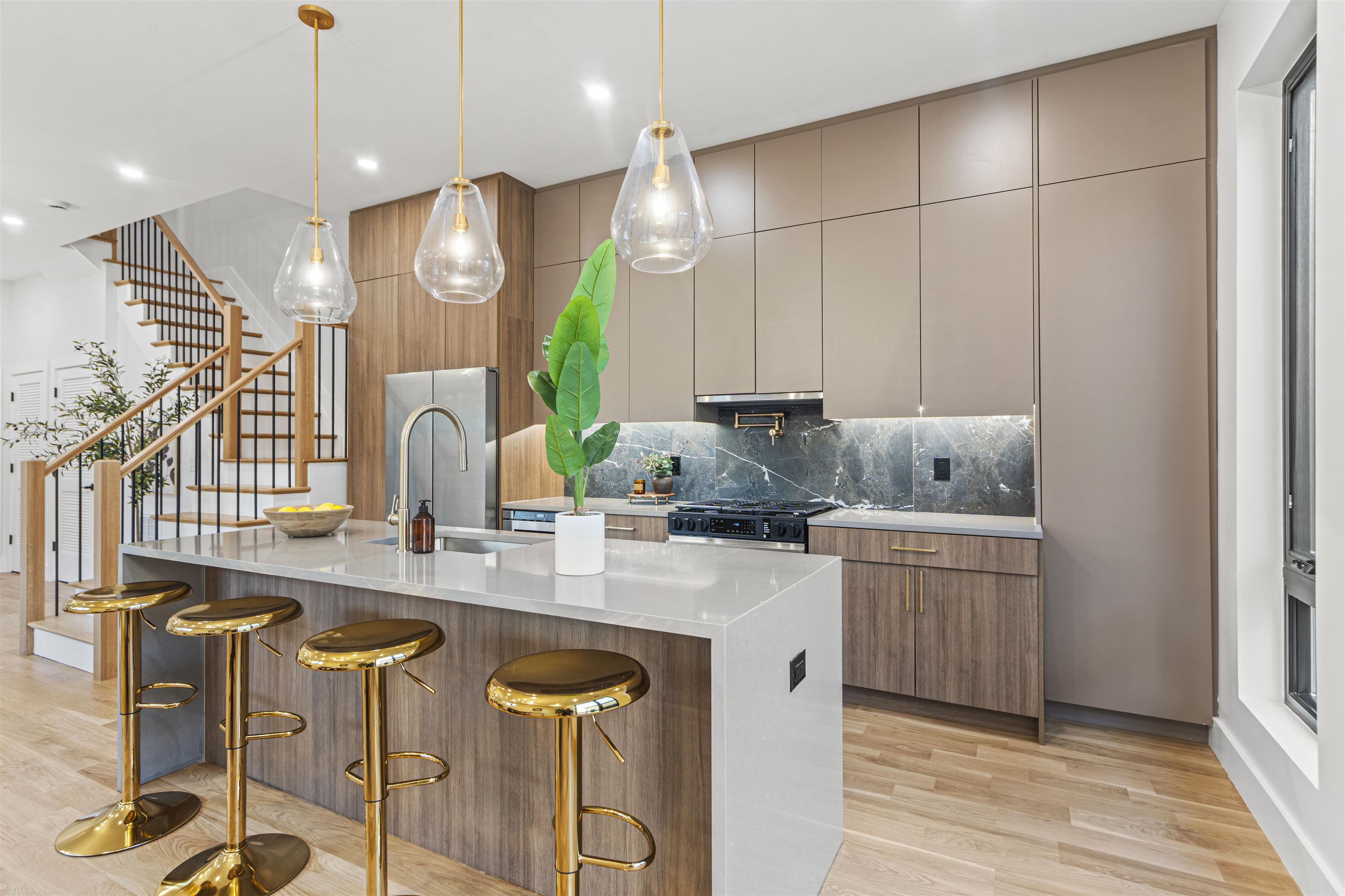 Jersey City, New Jersey, 07307, United States, 3 Bedrooms Bedrooms, ,3 BathroomsBathrooms,Residential,For Sale,2001766