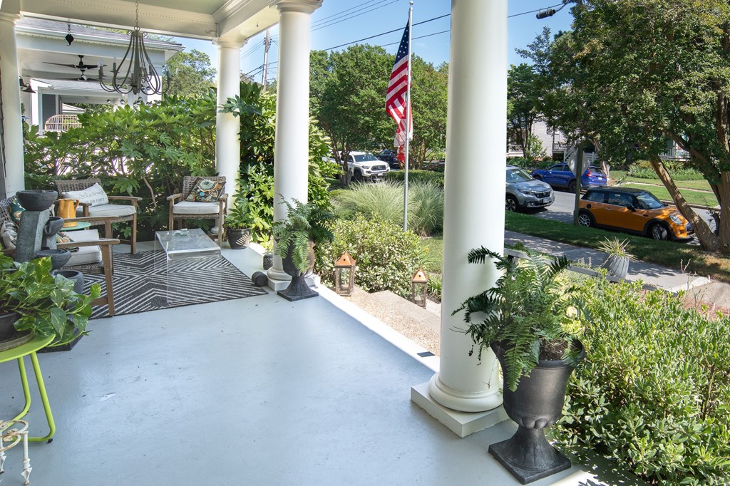 Cape Charles, Virginia, 23310, United States, 3 Bedrooms Bedrooms, ,3 BathroomsBathrooms,Residential,For Sale,1875371