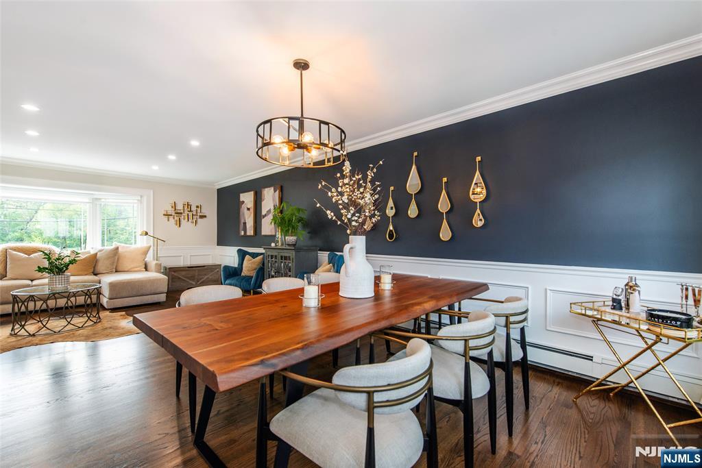 Elmwood Park, New Jersey, 07407, United States, 3 Bedrooms Bedrooms, ,3 BathroomsBathrooms,Residential,For Sale,1941820