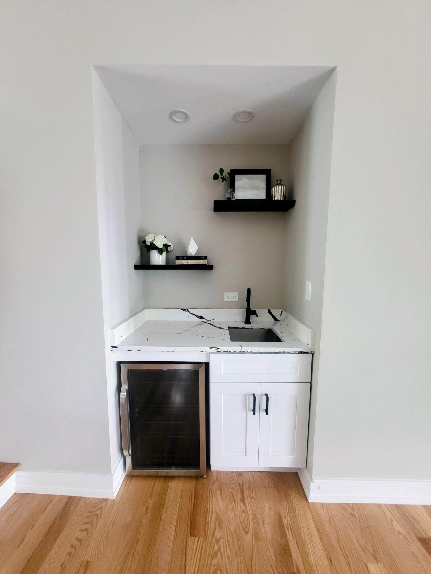 New Buffalo, Michigan, 49117, United States, 4 Bedrooms Bedrooms, ,3 BathroomsBathrooms,Residential,For Sale,1992031