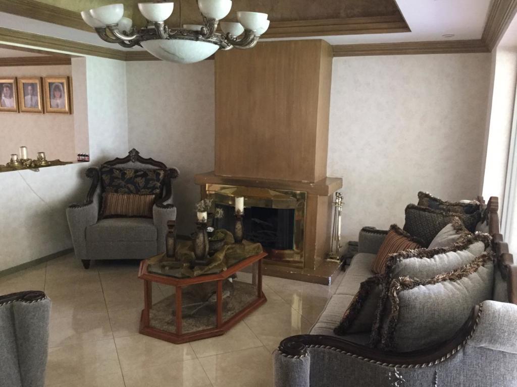Paseo de San Luciano, Torreón, Coahuila de Zaragoza, 27106, Mexico, 3 Bedrooms Bedrooms, ,3 BathroomsBathrooms,Residential,For Sale,Paseo de San Luciano,1621731