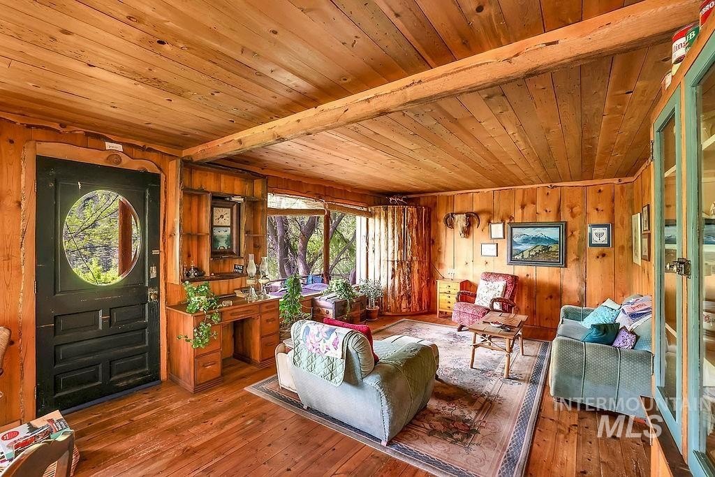 Riggins, Idaho, 83549, United States, 2 Bedrooms Bedrooms, ,1 BathroomBathrooms,Residential,For Sale,1826044