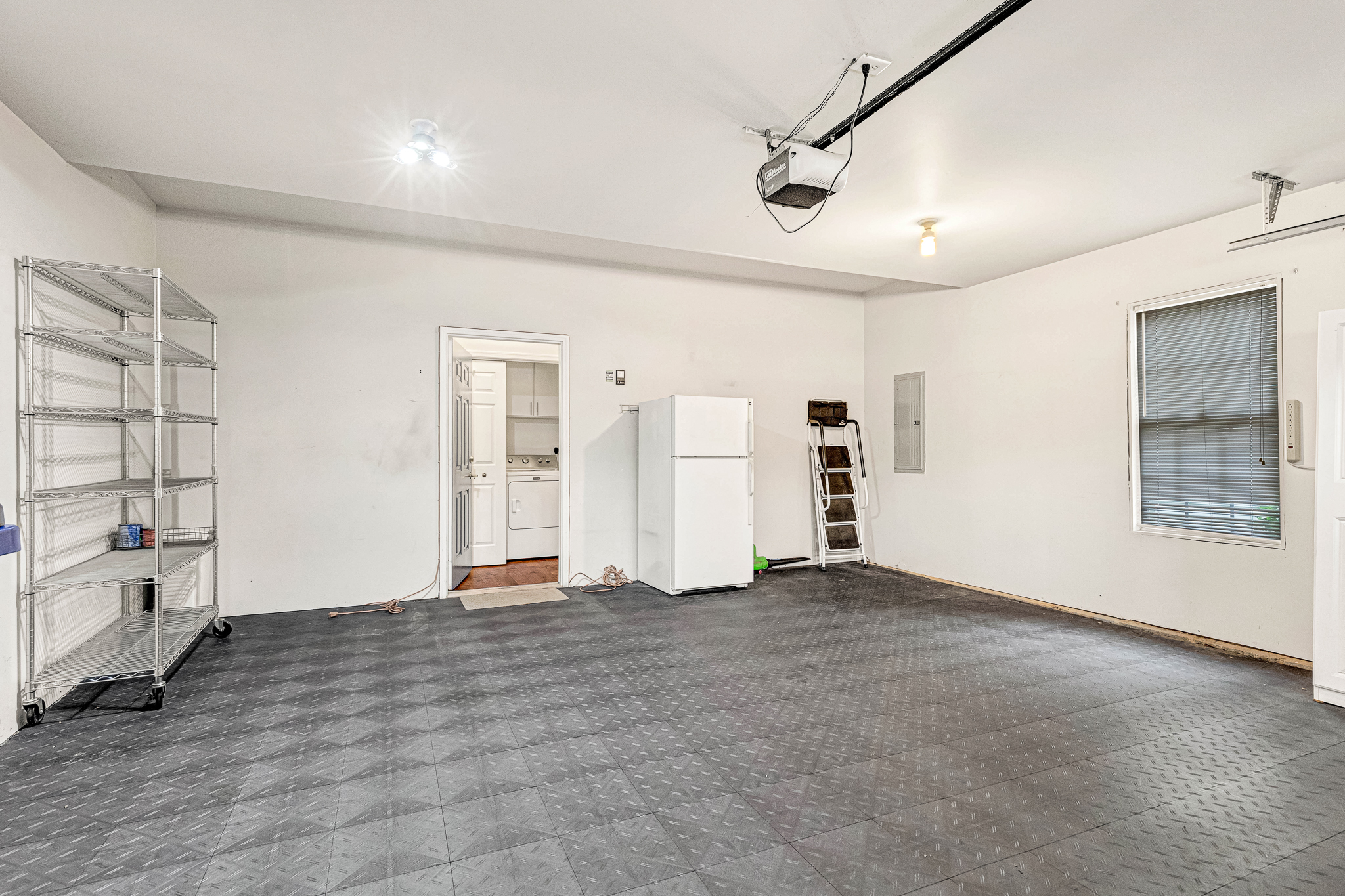  10116 Locklies Drive, Glen Allen, VA 23060 - 物件實景