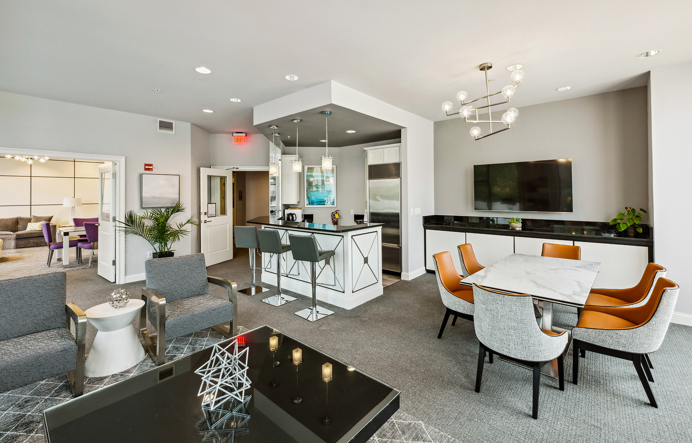  Exceptional Space, Skyline Views, and an Unbeatable Buckhead Location - 物件實景