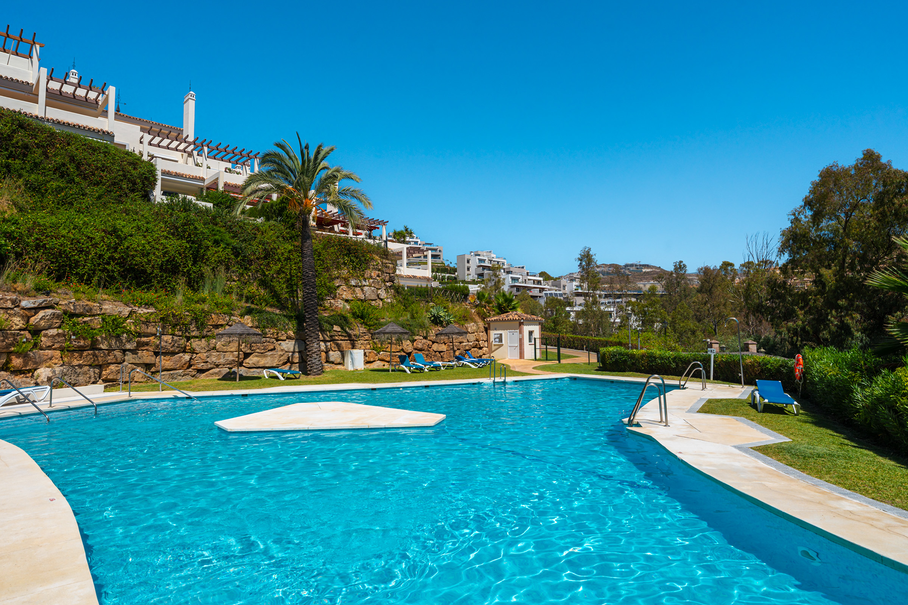  Contemporary Apartment with panoramic views in Nueva Andalucía - 物件實景