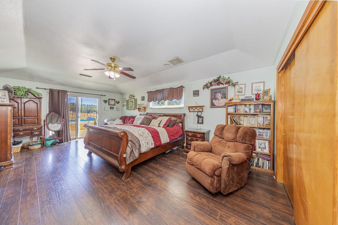 Raymond, California, 93653, United States, 4 Bedrooms Bedrooms, ,3 BathroomsBathrooms,Residential,For Sale,1976081