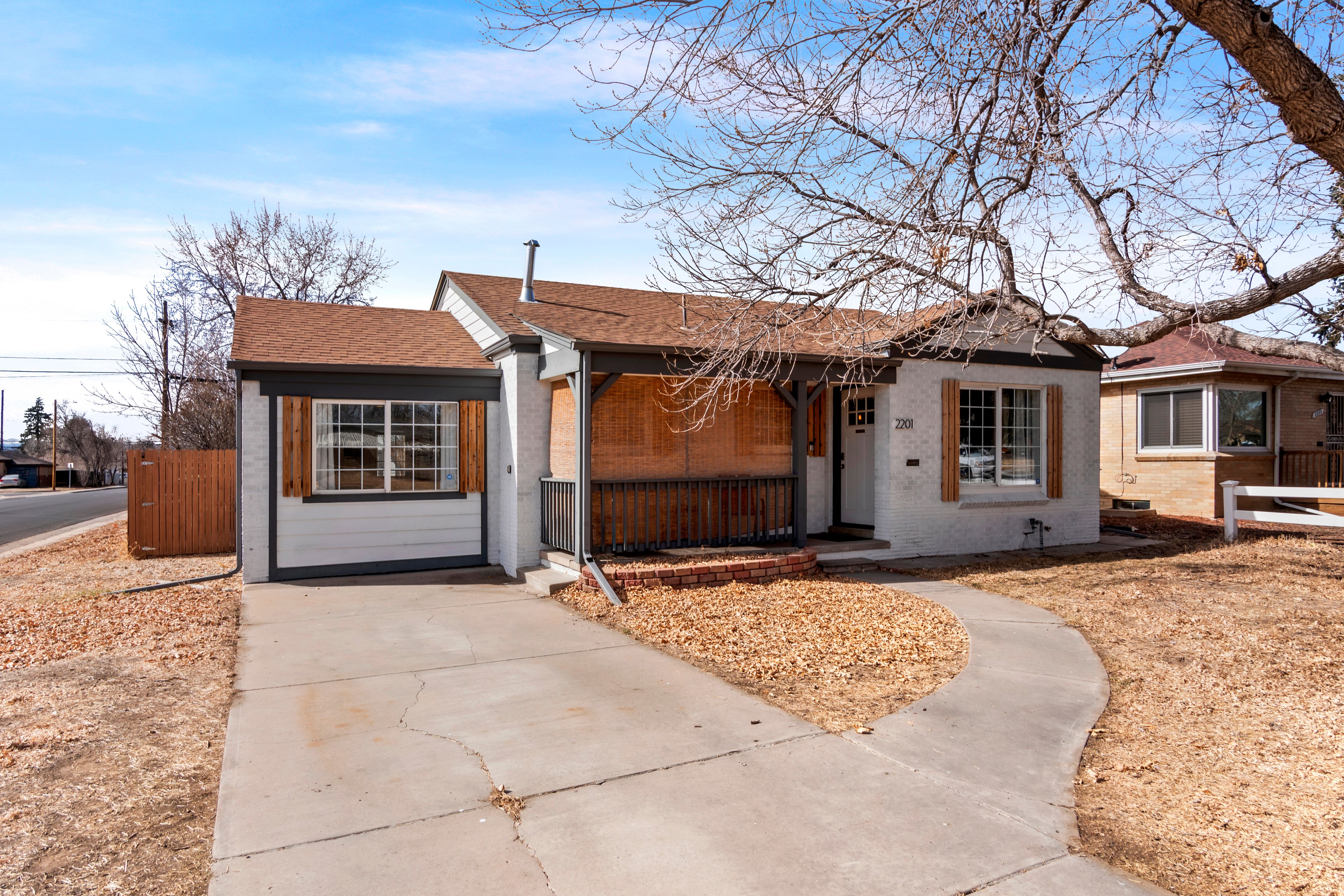  South Park Hill Remodeled 3 Bedroom, 2 Bath Brick Ranch on Corner Lot - 物件實景