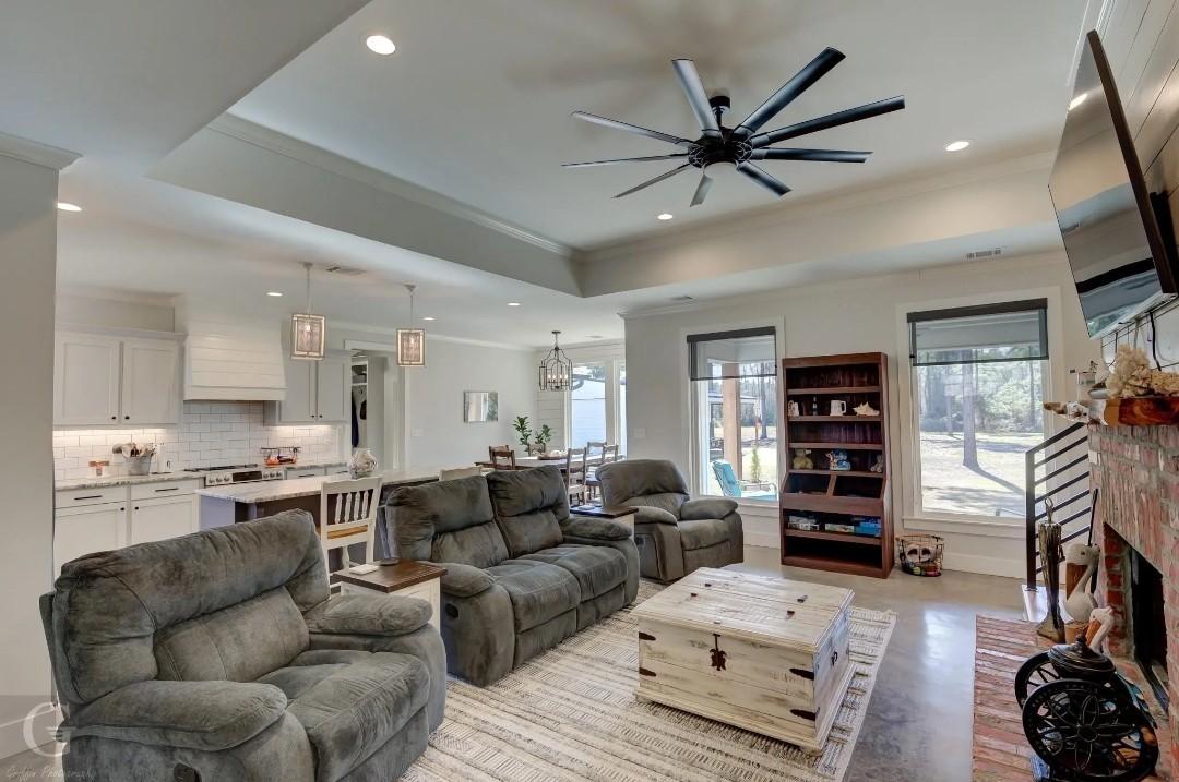 Frierson, Louisiana, 71027, United States, 5 Bedrooms Bedrooms, ,3 BathroomsBathrooms,Residential,For Sale,1992763