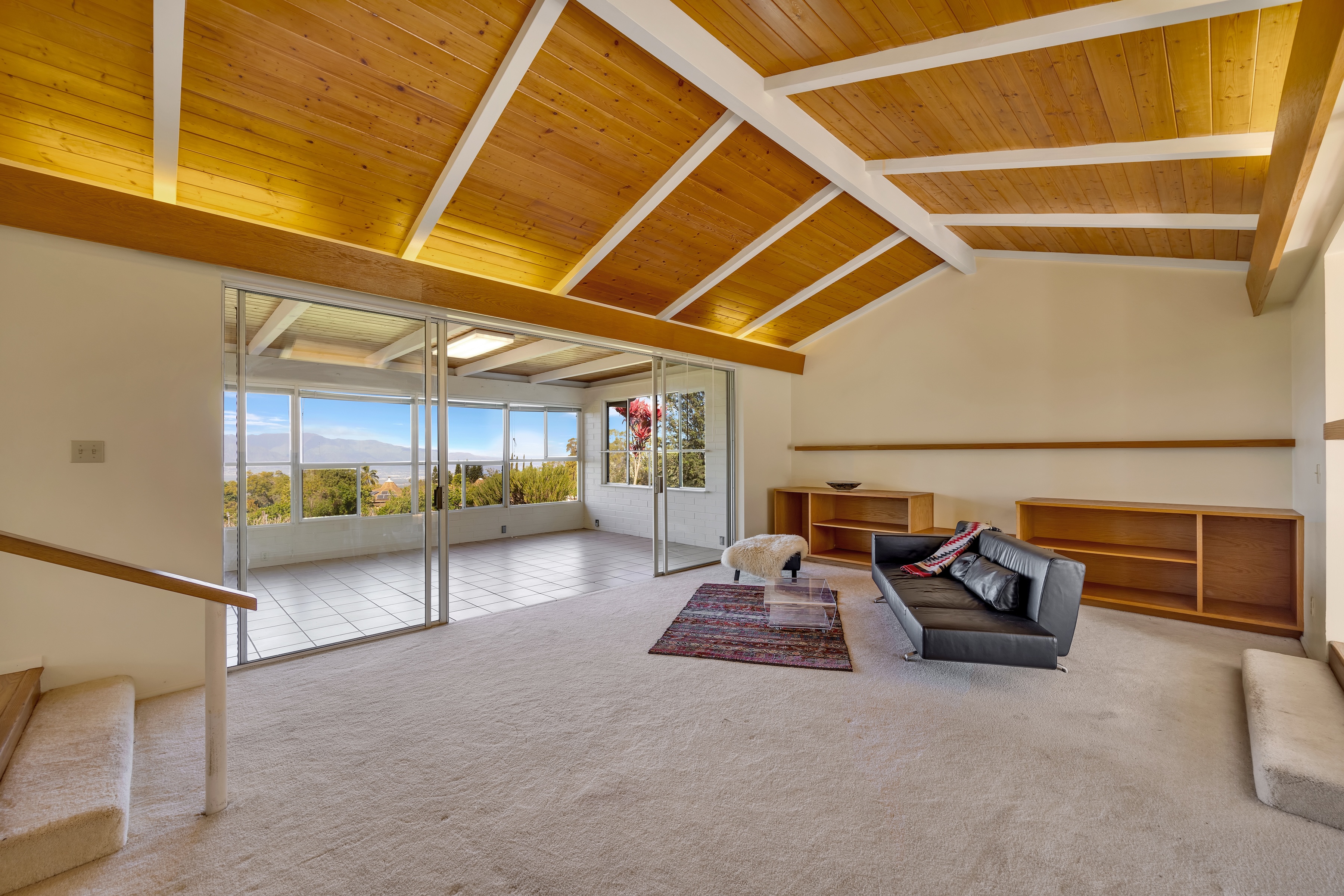  Views stretching  to the West Maui Mountains, ocean, and Haleakala - 物件實景