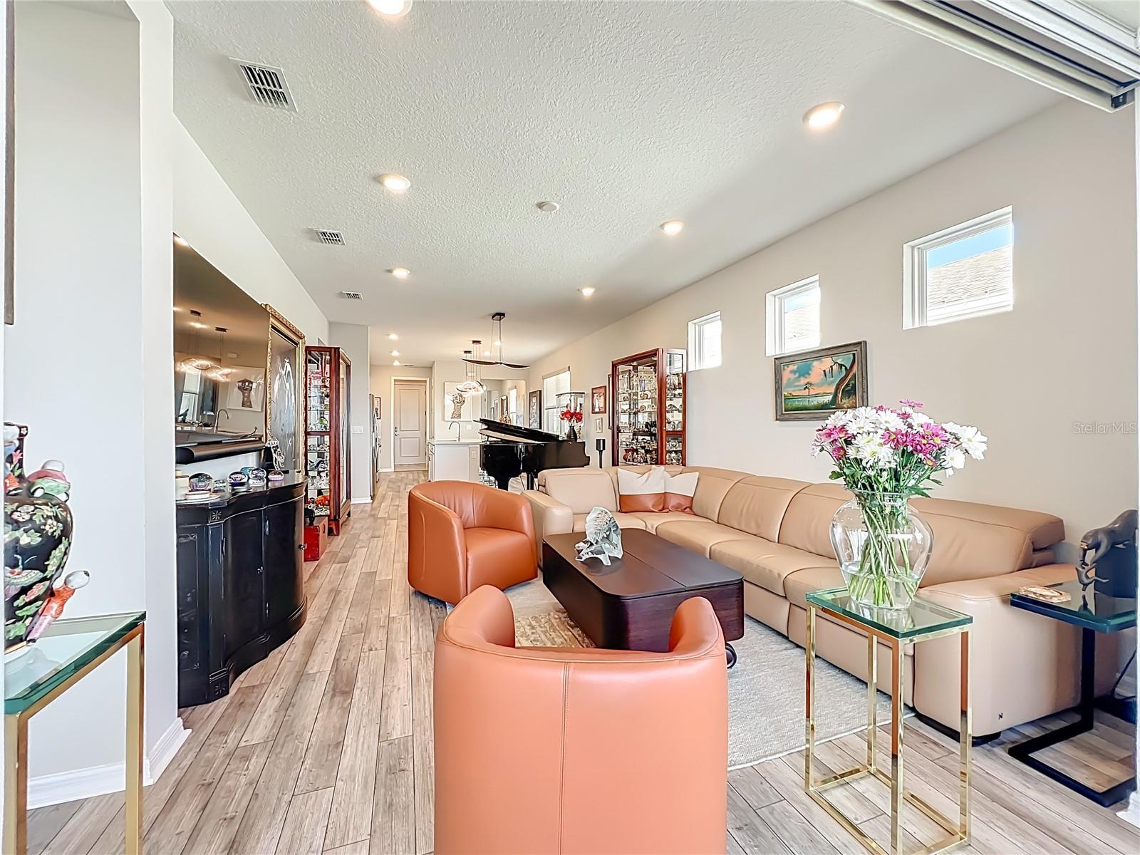 MINNEOLA, Florida, 34715, United States, 3 Bedrooms Bedrooms, ,2 BathroomsBathrooms,Residential,For Sale,2010433