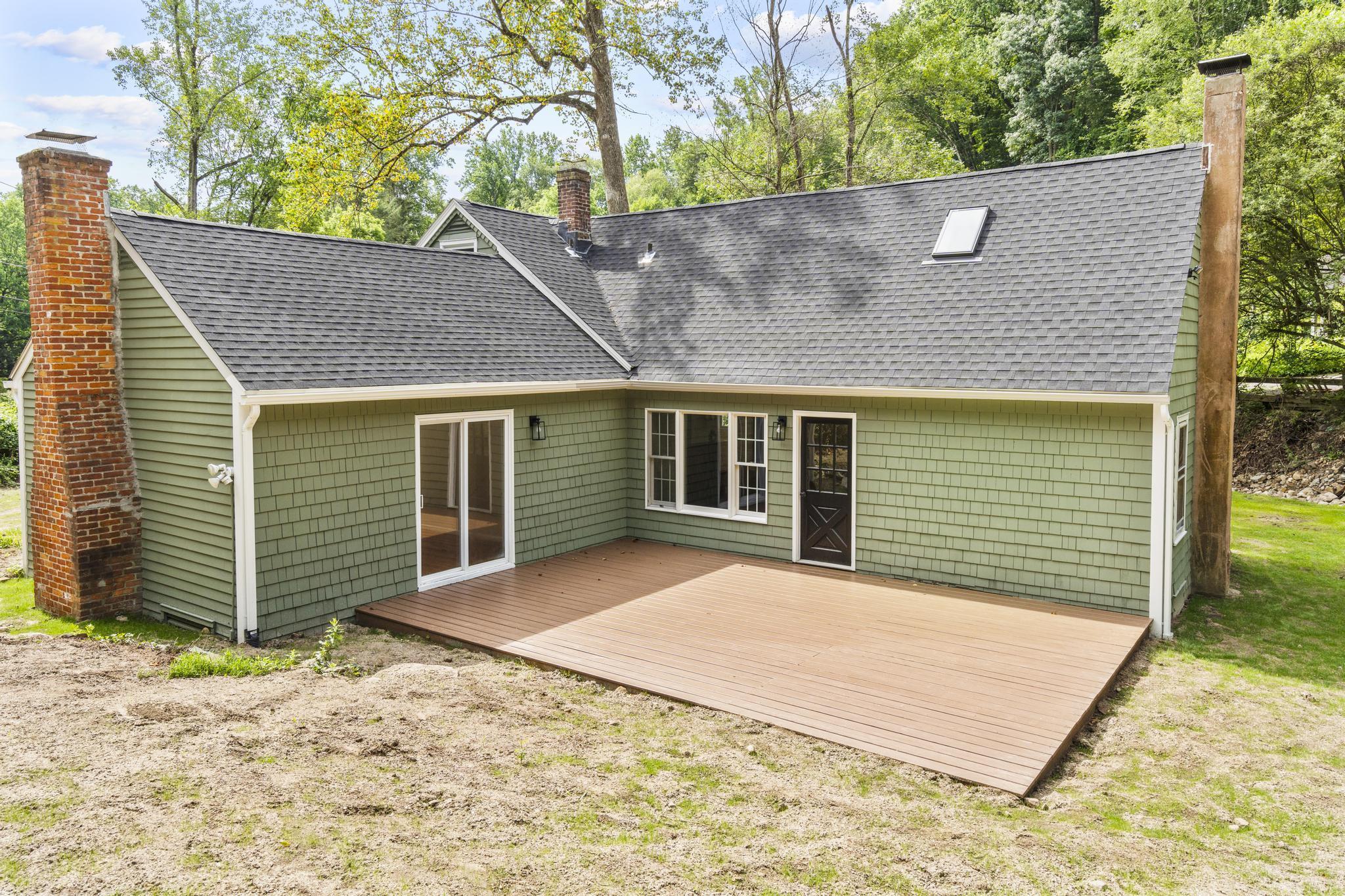 Newtown, Connecticut, 06482, United States, 4 Bedrooms Bedrooms, ,3 BathroomsBathrooms,Residential,For Sale,1991779