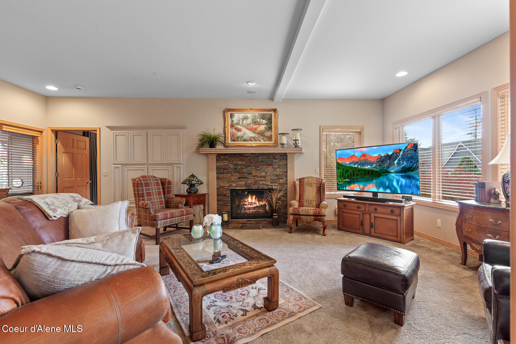 Hayden Lake, Idaho, 83835, United States, 4 Bedrooms Bedrooms, ,3 BathroomsBathrooms,Residential,For Sale,2007766