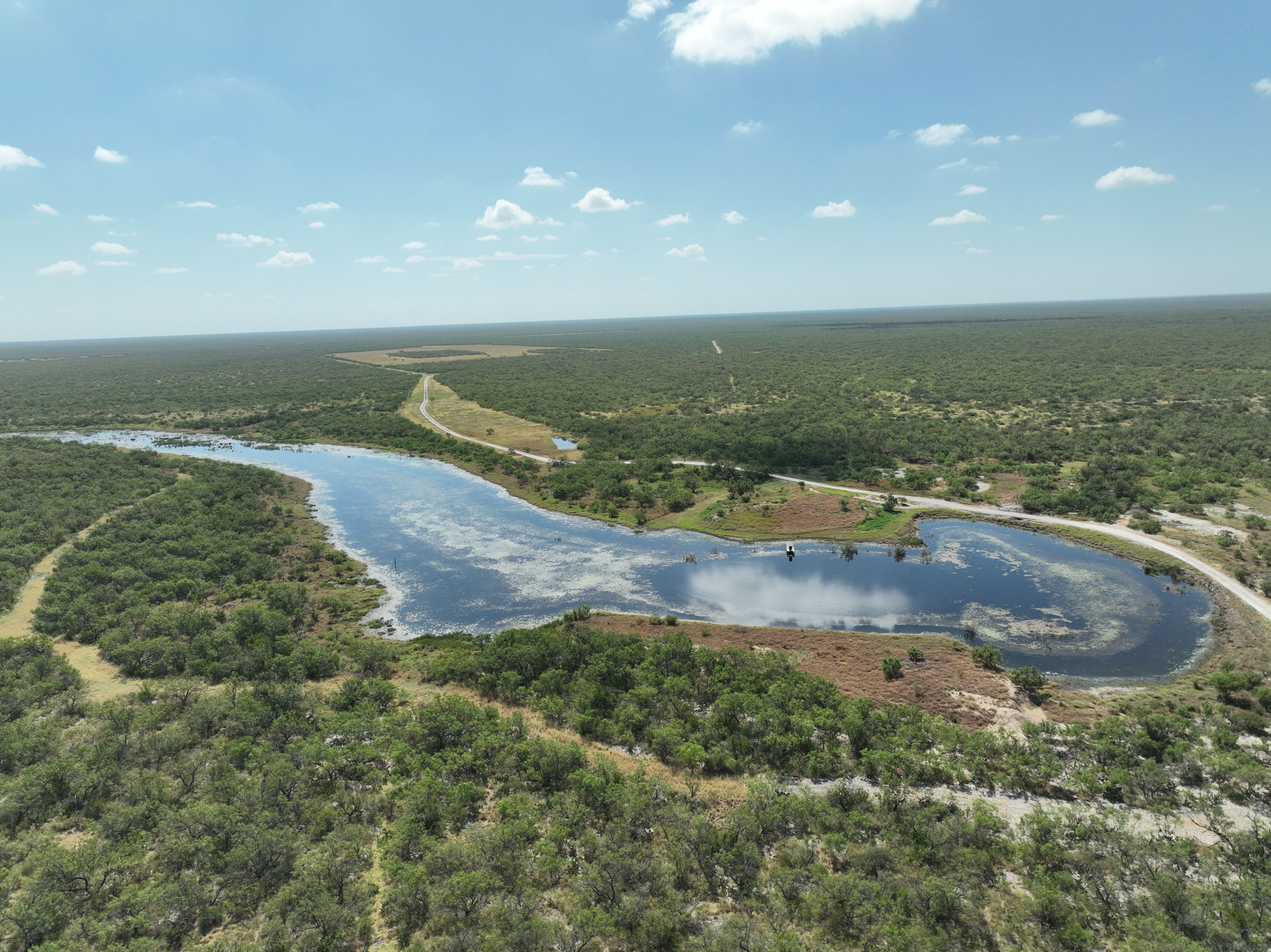  7, 902 +/- Las Moras Creek - 物件實景