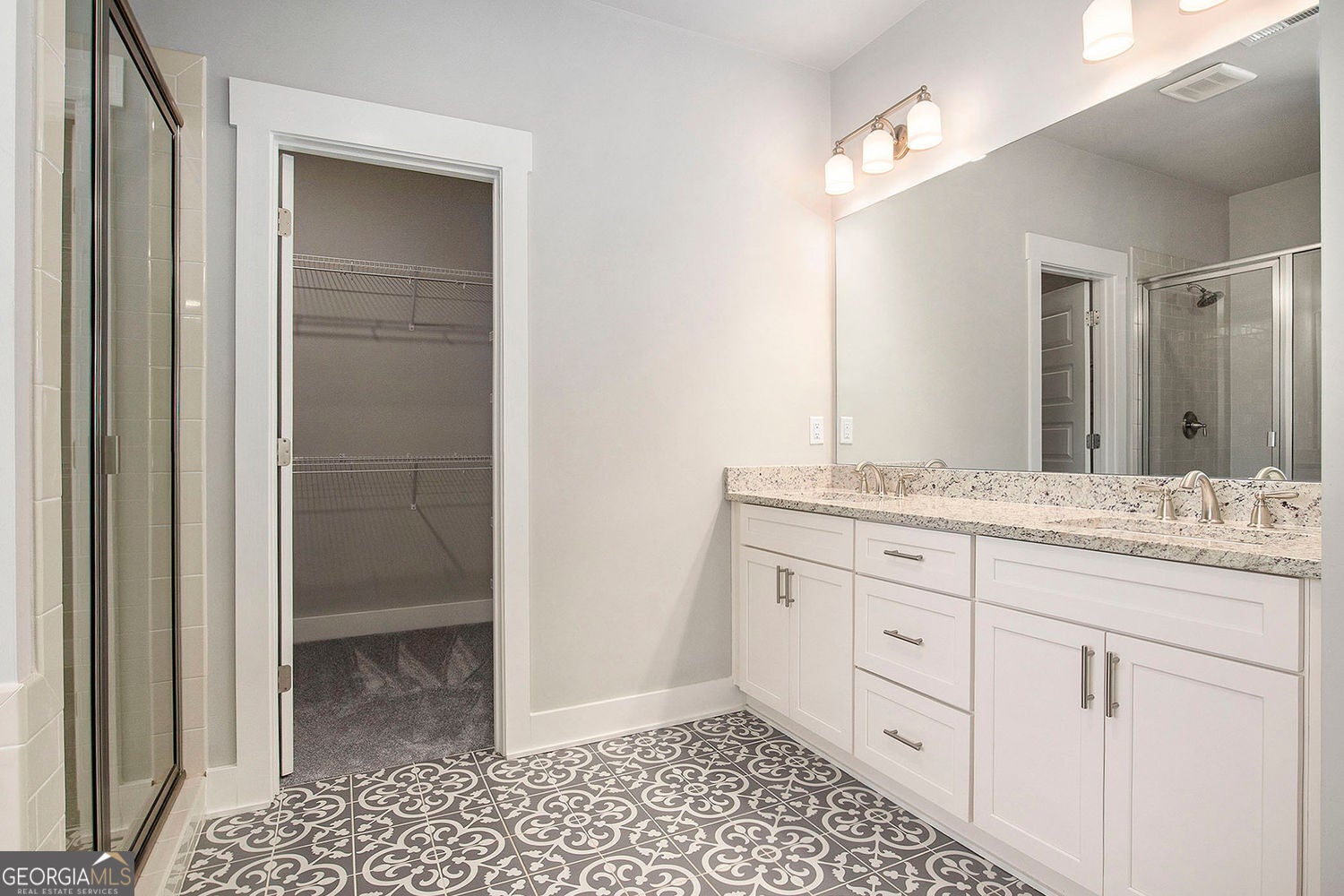 Gainesville, Georgia, 30506, United States, 3 Bedrooms Bedrooms, ,4 BathroomsBathrooms,Residential,For Sale,2009358