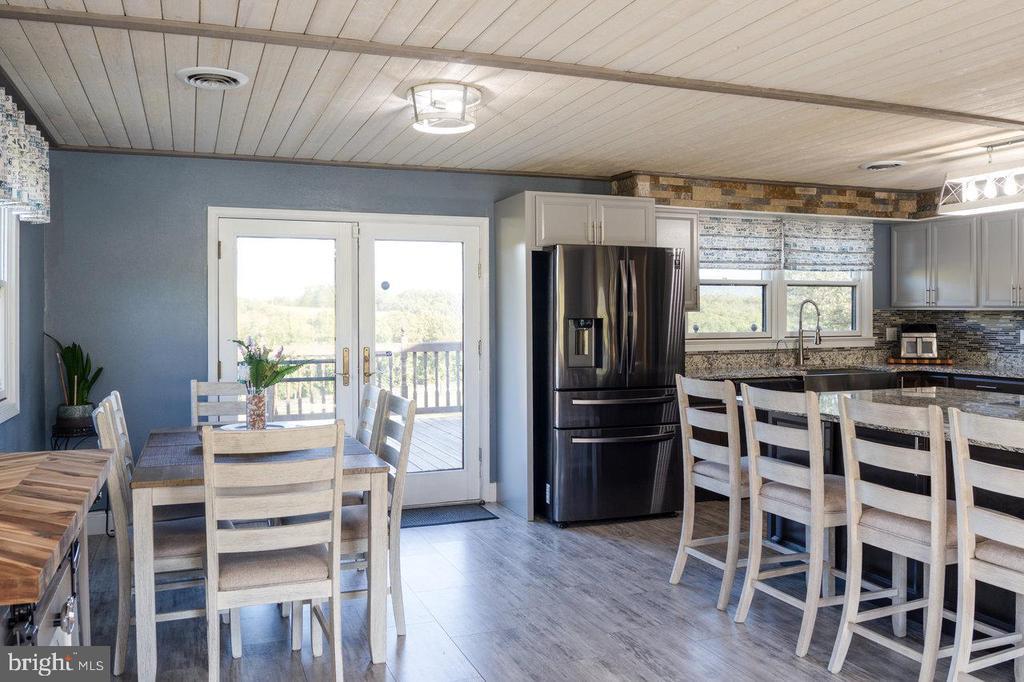 Gore, Virginia, 22637, United States, 4 Bedrooms Bedrooms, ,3 BathroomsBathrooms,Residential,For Sale,1949444