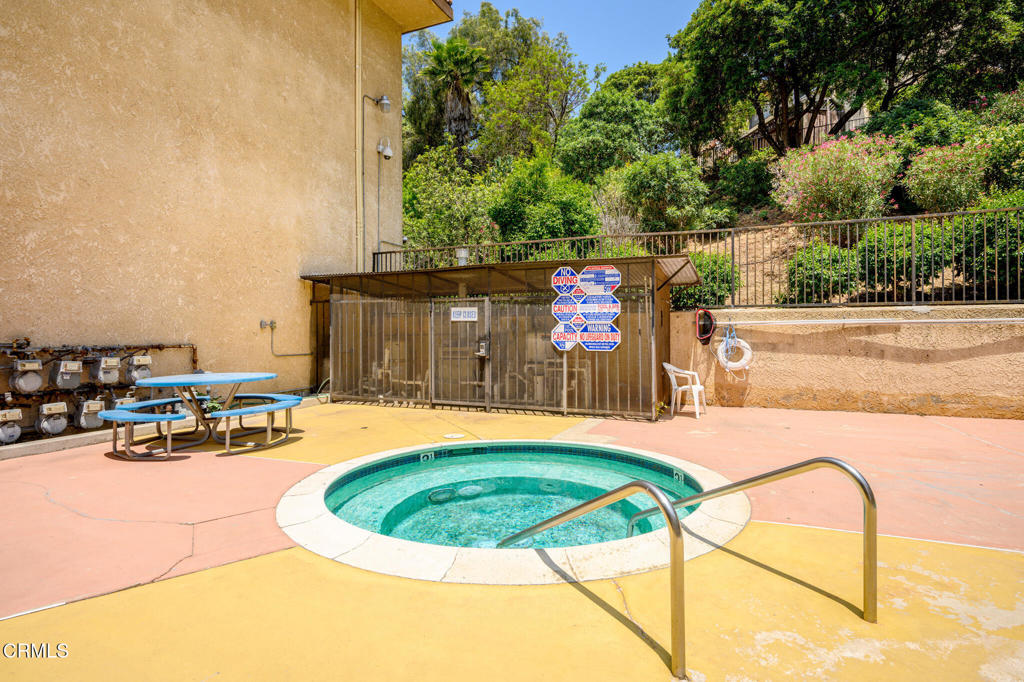 Los Angeles, California, 90042, United States, 2 Bedrooms Bedrooms, ,2 BathroomsBathrooms,Residential,For Sale,1856042