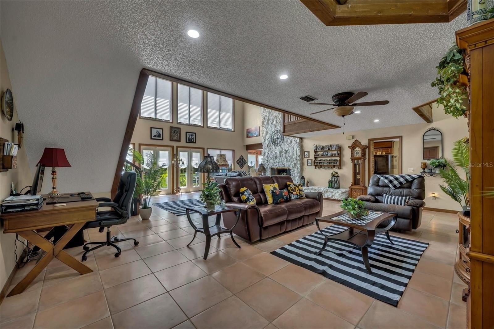 DELTONA, Florida, 32725, United States, 5 Bedrooms Bedrooms, ,3 BathroomsBathrooms,Residential,For Sale,1983219