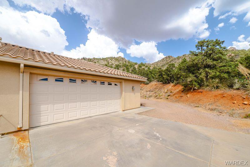 Kingman, Arizona, 86401, United States, 3 Bedrooms Bedrooms, ,2 BathroomsBathrooms,Residential,For Sale,1980873