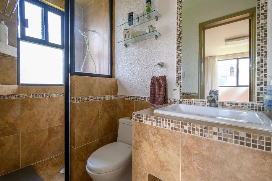 Atizapán de Zaragoza, Estado de méxico, 52950, Mexico, 4 Bedrooms Bedrooms, ,4 BathroomsBathrooms,Residential,For Sale,1917207