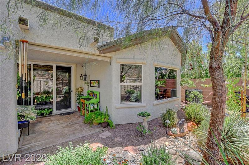 Las Vegas, Nevada, 89138, United States, 3 Bedrooms Bedrooms, ,1 BathroomBathrooms,Residential,For Sale,1861755