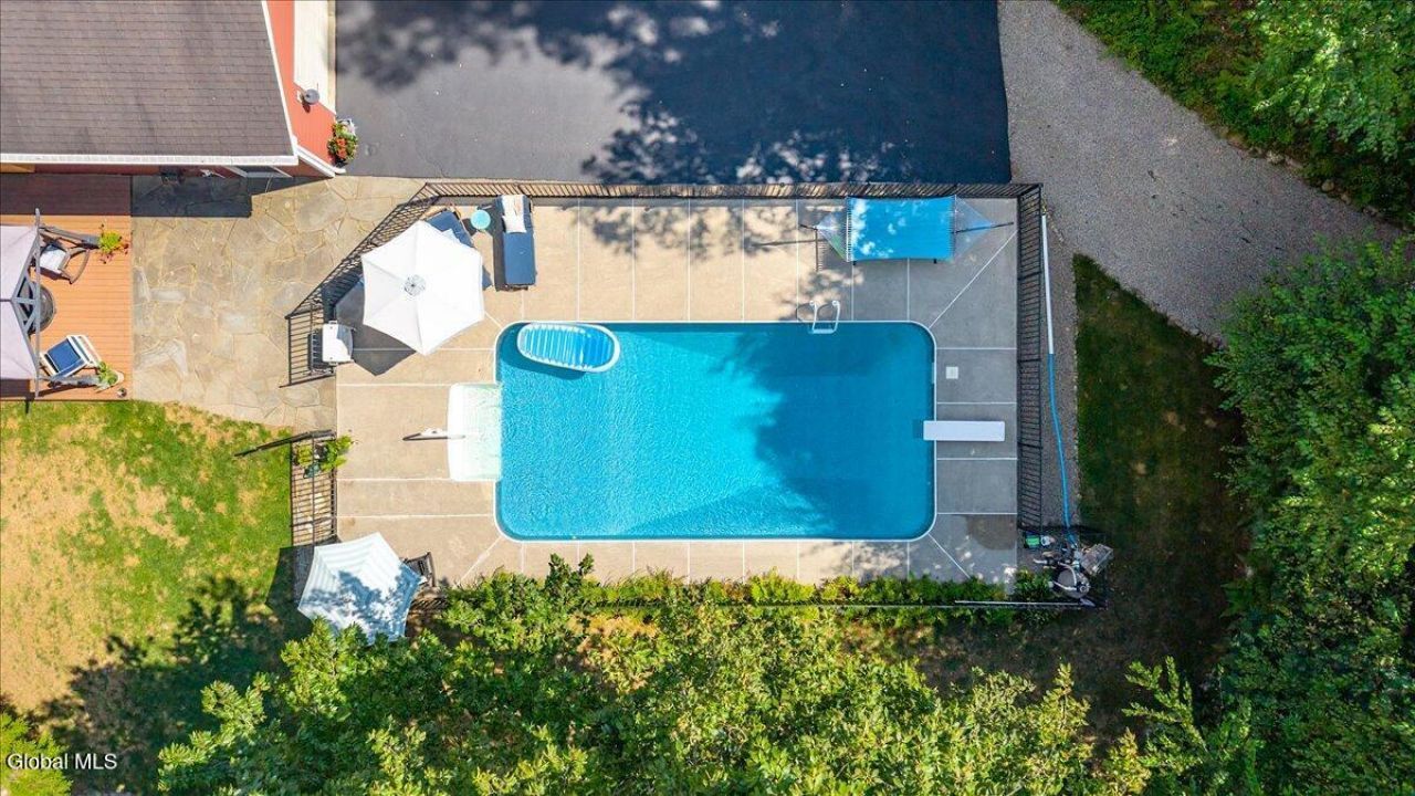 Queensbury, New York, 12804, United States, 3 Bedrooms Bedrooms, ,3 BathroomsBathrooms,Residential,For Sale,1942112