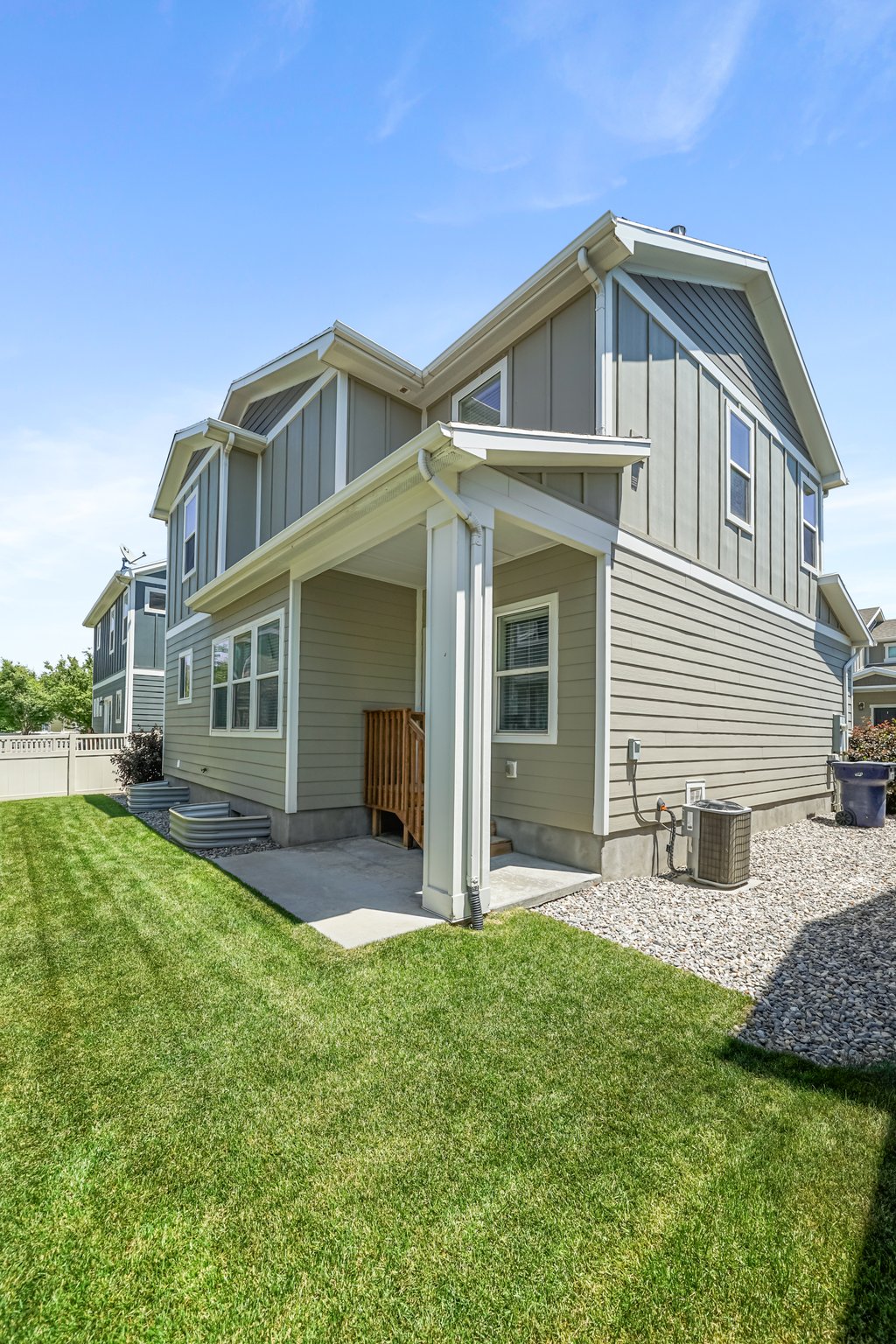 Bluffdale, Utah, 84065, United States, 4 Bedrooms Bedrooms, ,4 BathroomsBathrooms,Residential,For Sale,1915355
