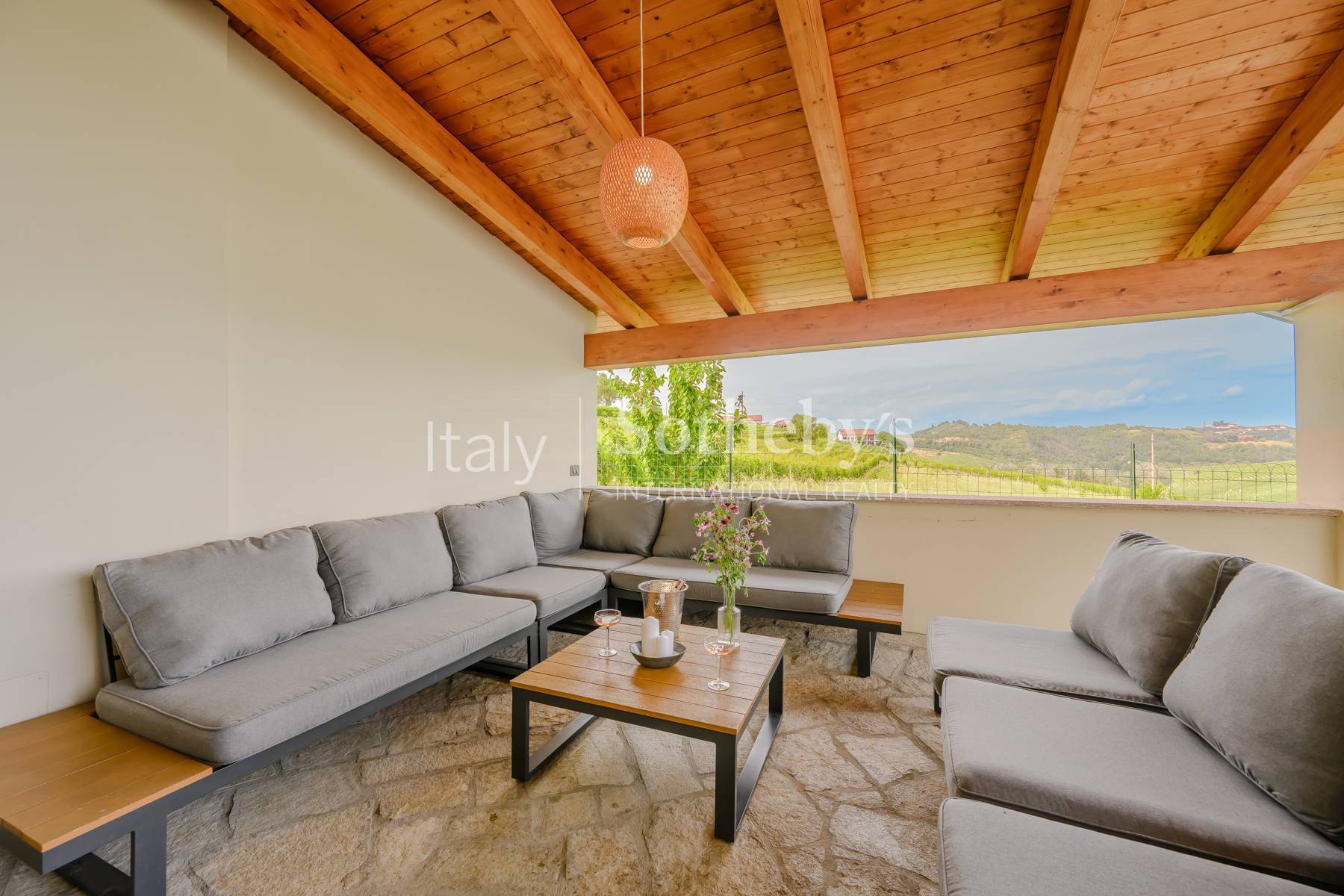  Elegant Villa amongst Nizza Monferrato