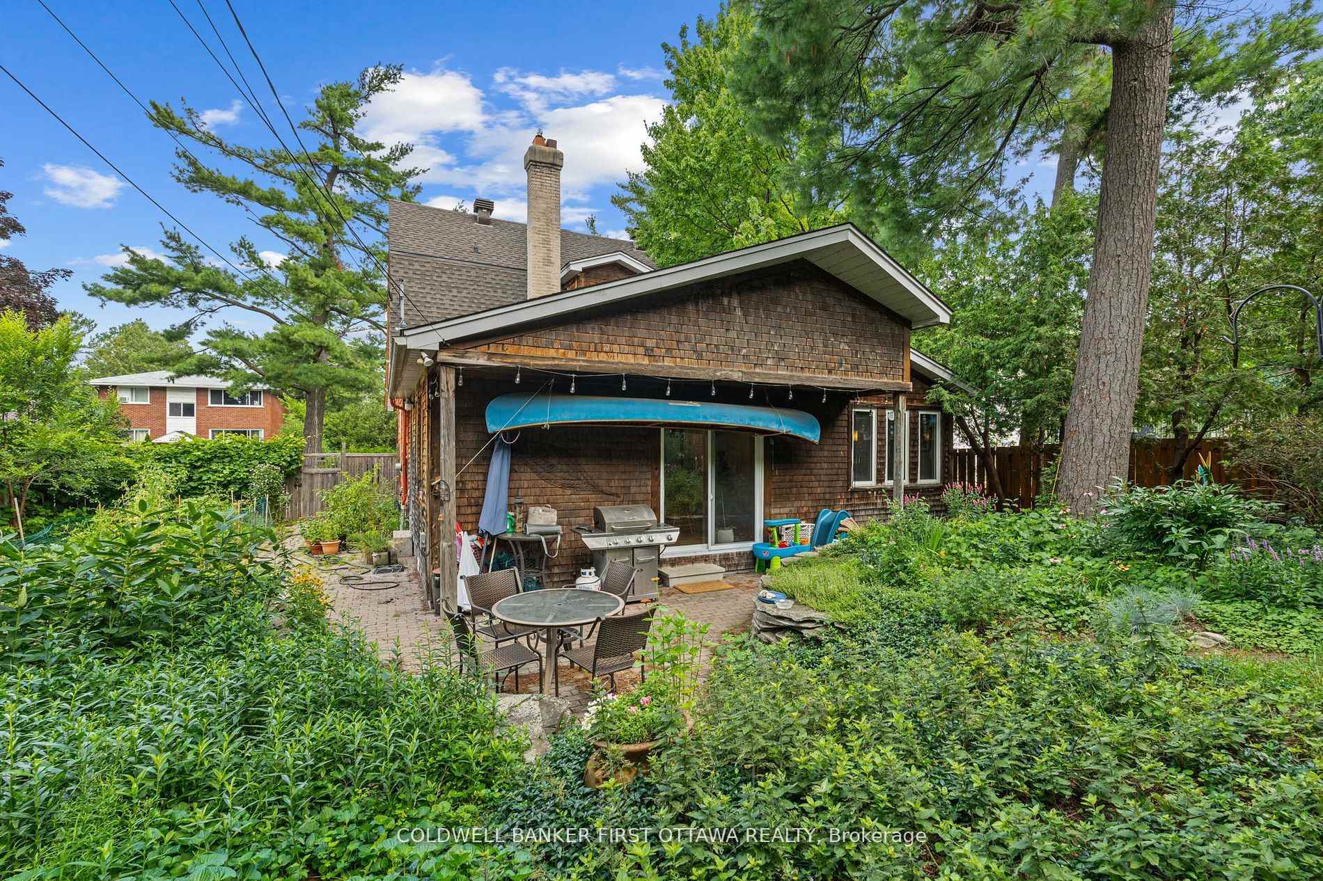 BRITANNIA - LINCOLN HEIGHTS AND AREA, Ontario, K2B 6Y5, CA, 3 Bedrooms Bedrooms, ,Residential,For Sale,1950856