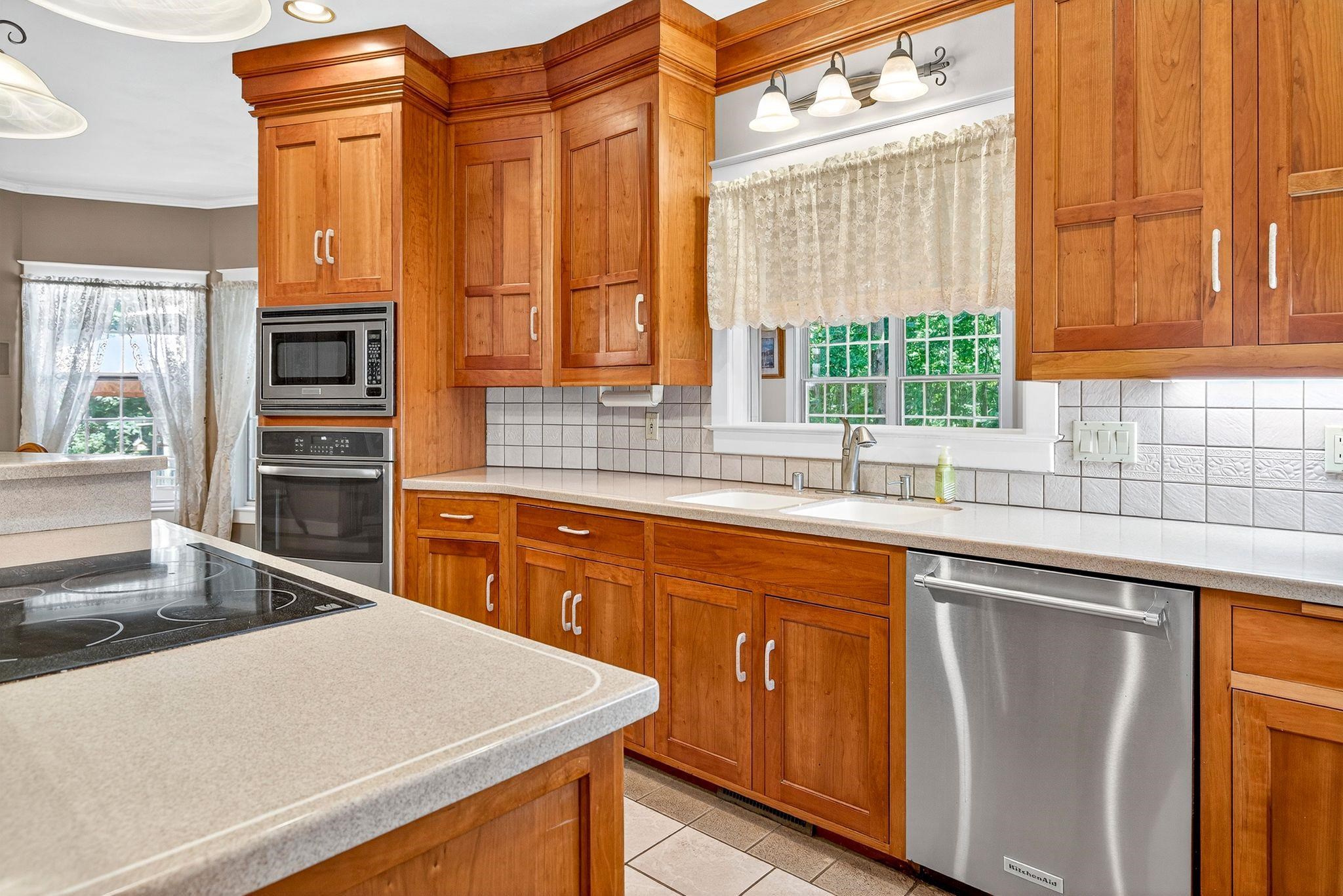 Kaukauna, Wisconsin, 54130-2900, United States, 3 Bedrooms Bedrooms, ,3 BathroomsBathrooms,Residential,For Sale,1916177