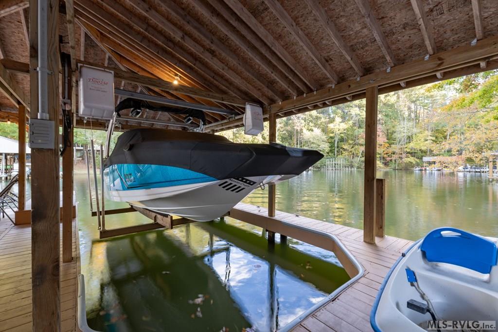 Boydton, Virginia, 23917, United States, 5 Bedrooms Bedrooms, ,4 BathroomsBathrooms,Residential,For Sale,1991597