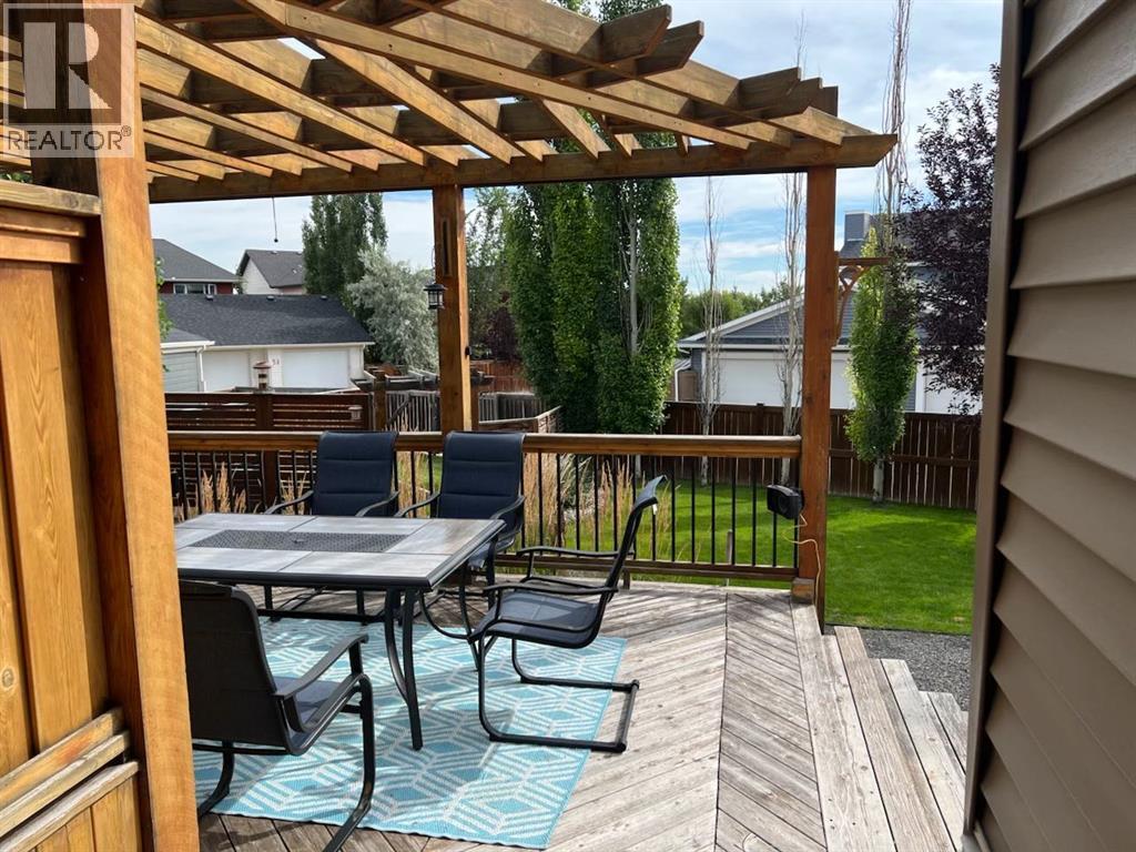 OKOTOKS, Alberta, T1S 0K1, CA, 4 Bedrooms Bedrooms, ,3 BathroomsBathrooms,Residential,For Sale,1950972