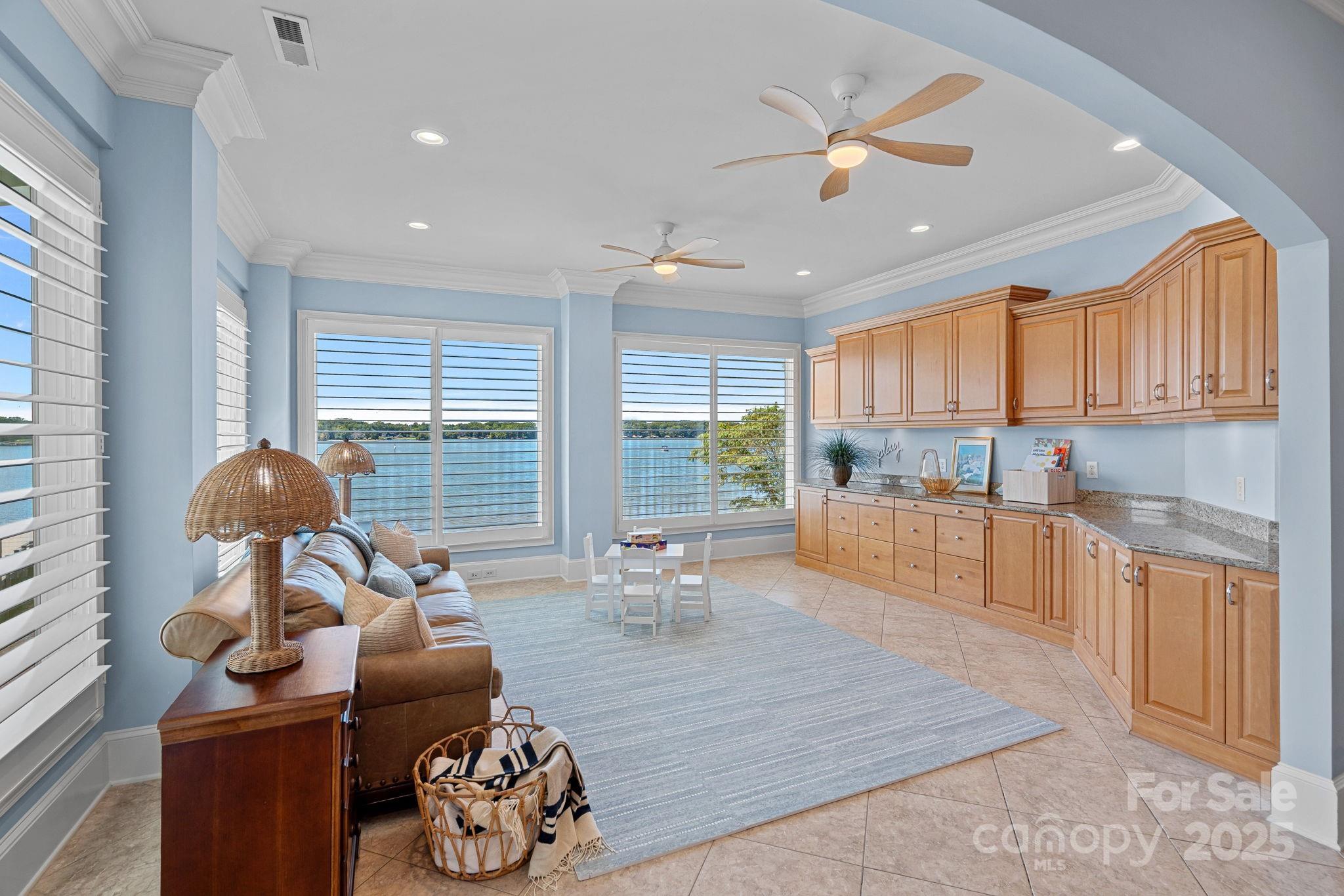 Mooresville, North Carolina, 28117, United States, 4 Bedrooms Bedrooms, ,6 BathroomsBathrooms,Residential,For Sale,1989072