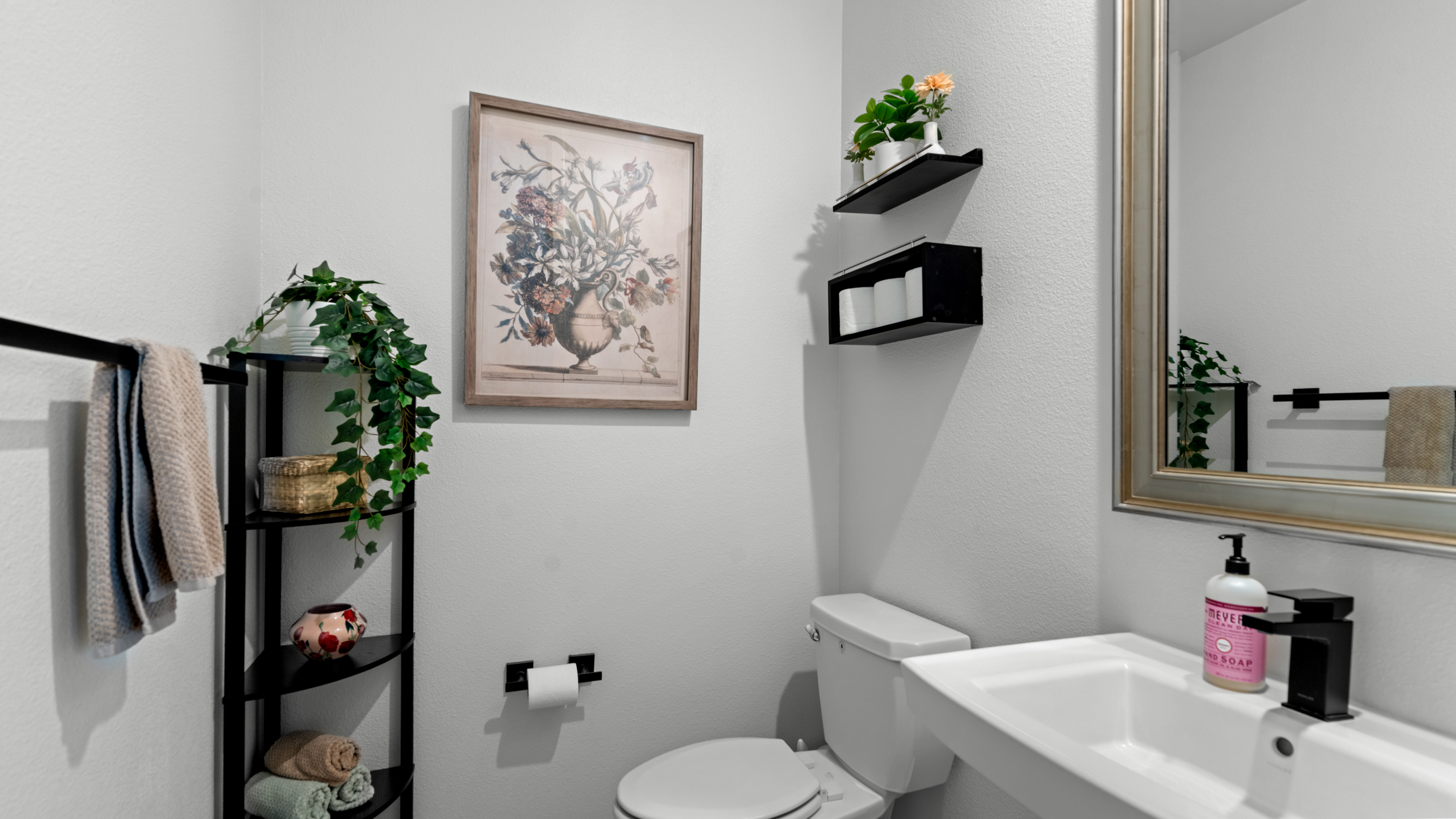  Modern Townhome in Novato - 物件實景