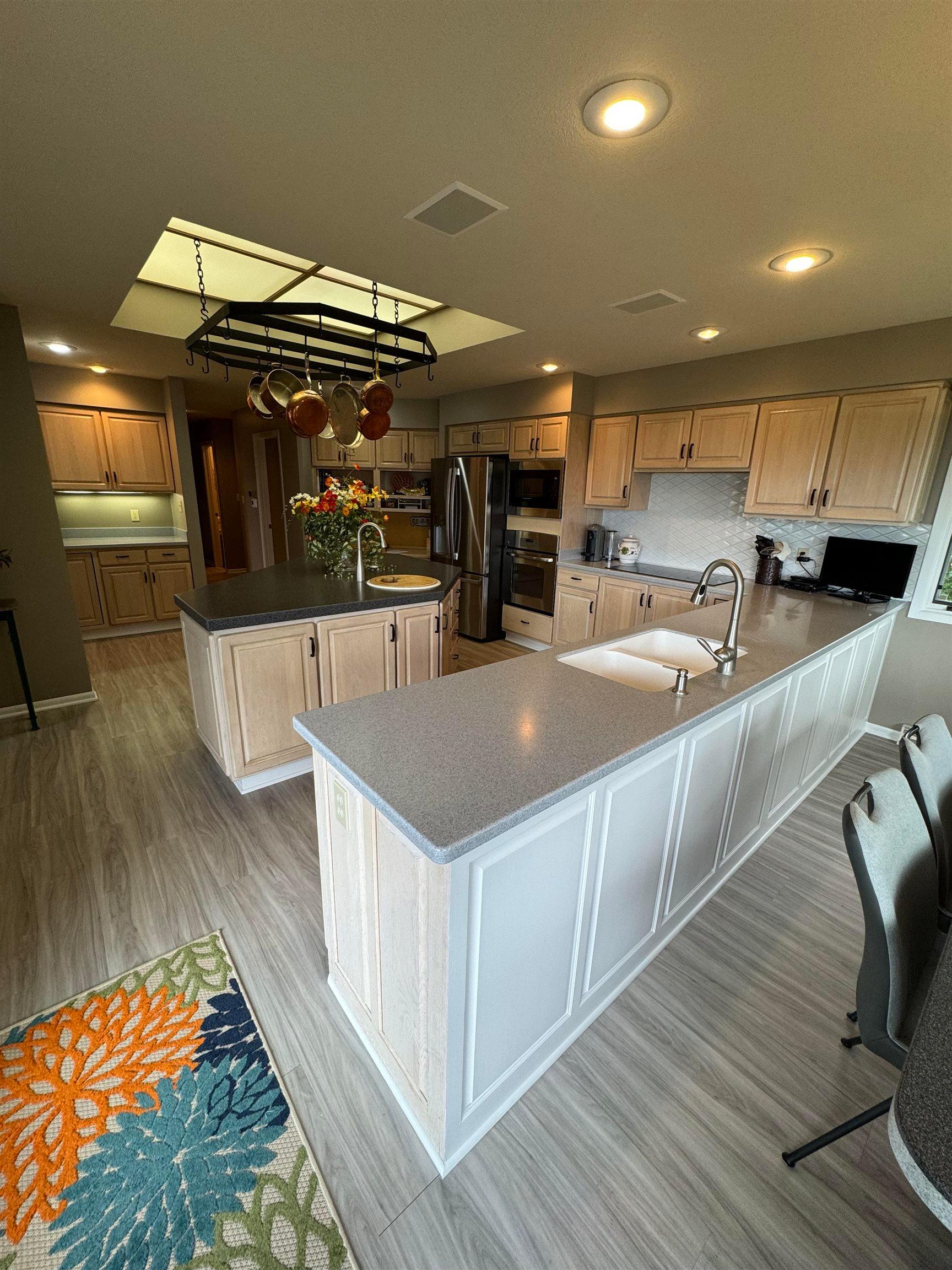 Norfolk, Nebraska, 68701-000, United States, 4 Bedrooms Bedrooms, ,3 BathroomsBathrooms,Residential,For Sale,1792775