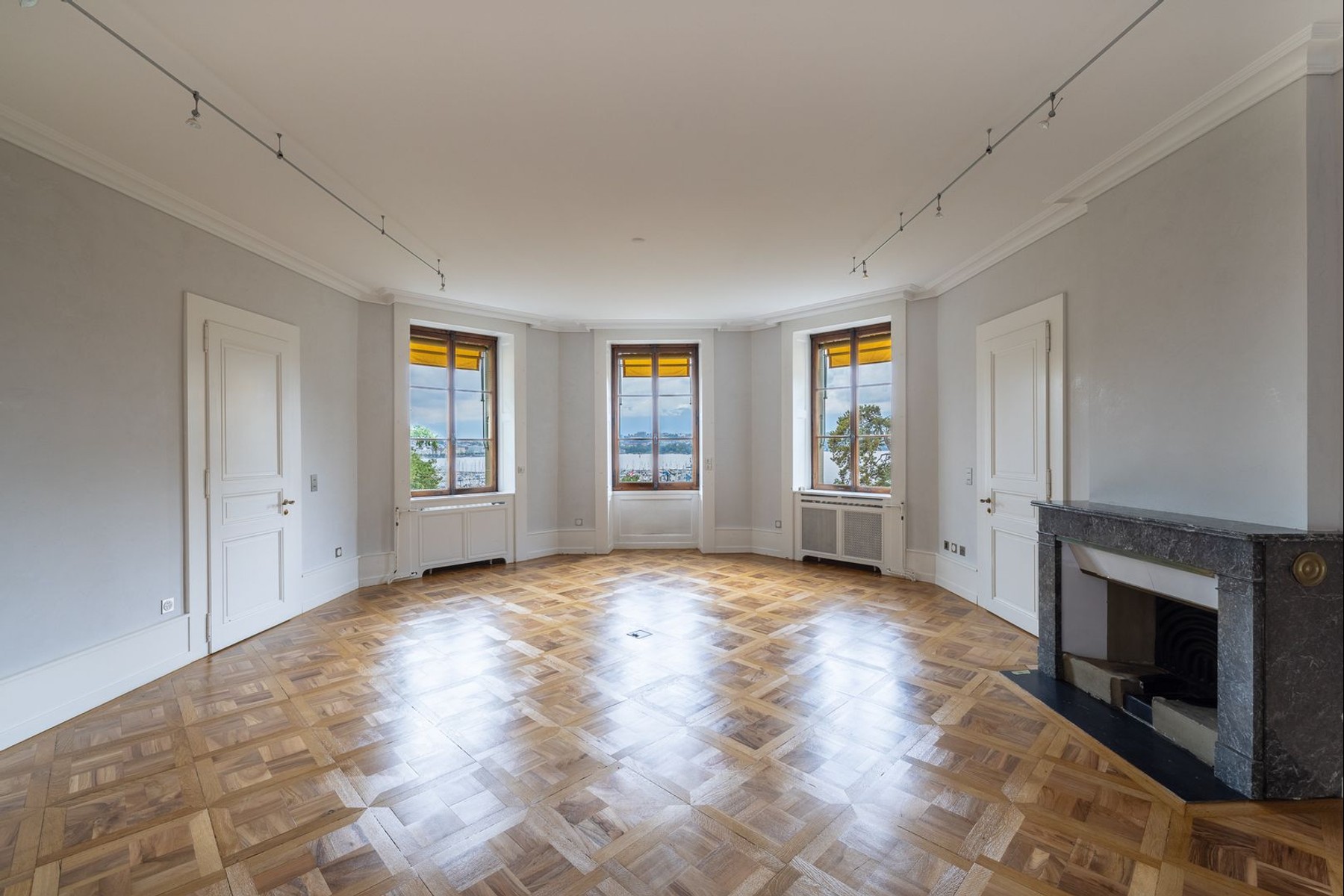  Stunning Mansion 
Rampe de Cologny - 物件實景