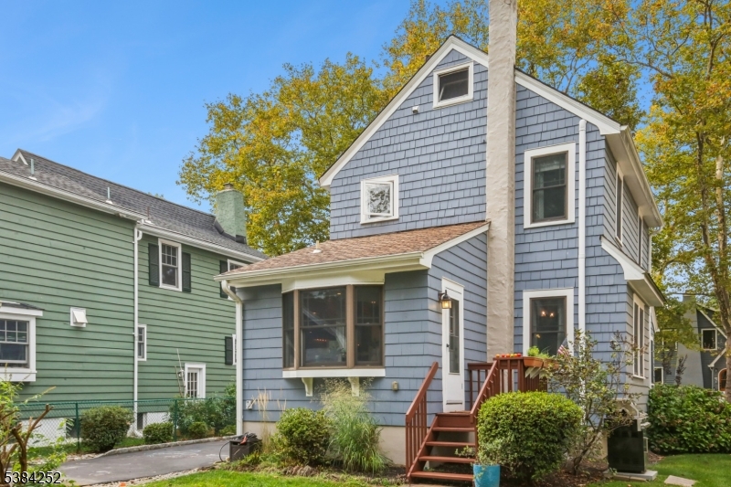 Cranford Twp., New Jersey, 07016, United States, 3 Bedrooms Bedrooms, ,2 BathroomsBathrooms,Residential,For Sale,1950969