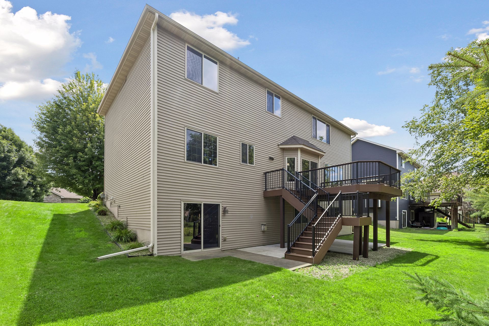  Meticulously Maintained Executive Home Near Parks and Trails - 物件實景