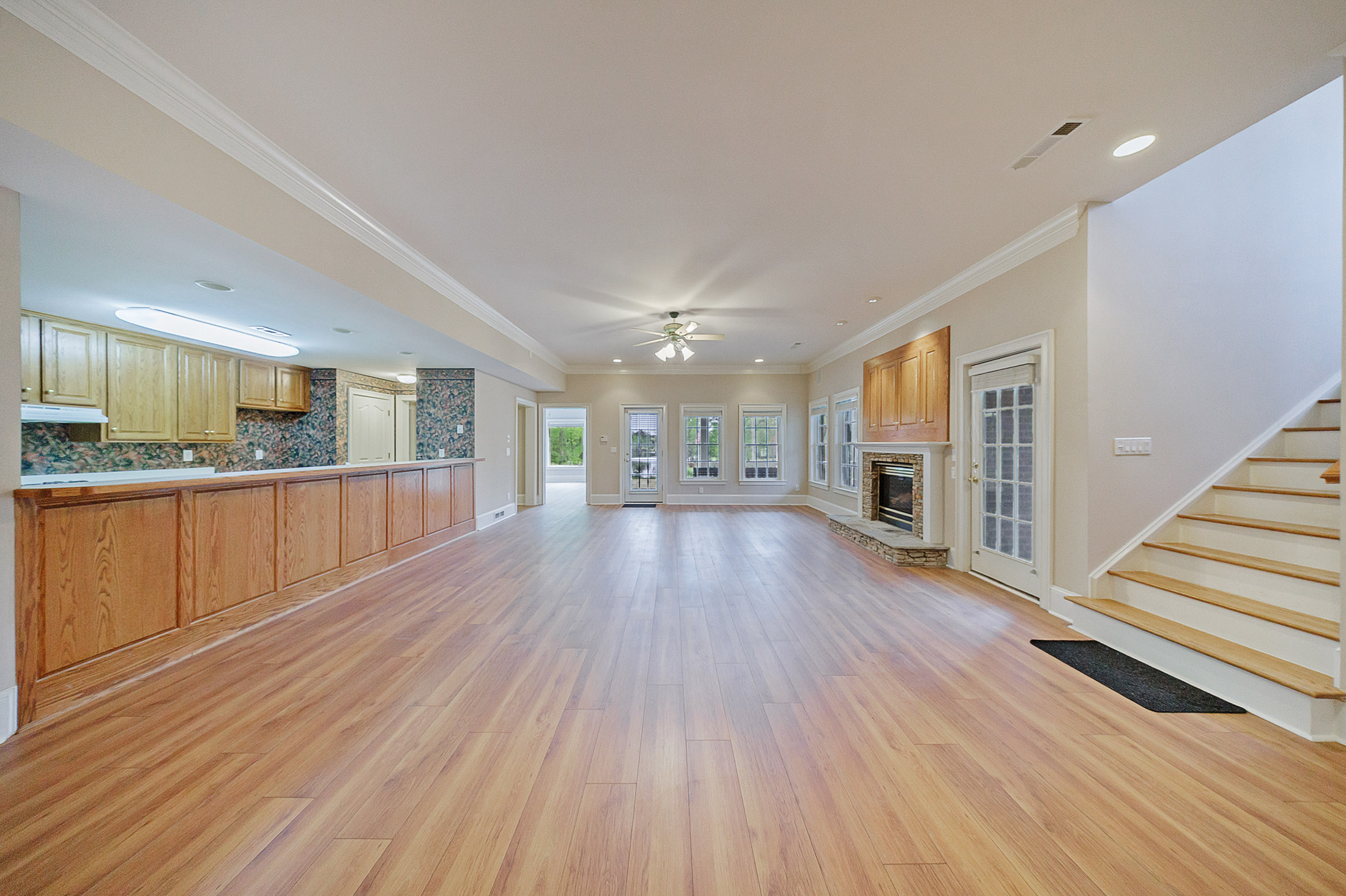  A Rare Opportunity to Own a Developer-Designed Lakefront Estate - 物件實景