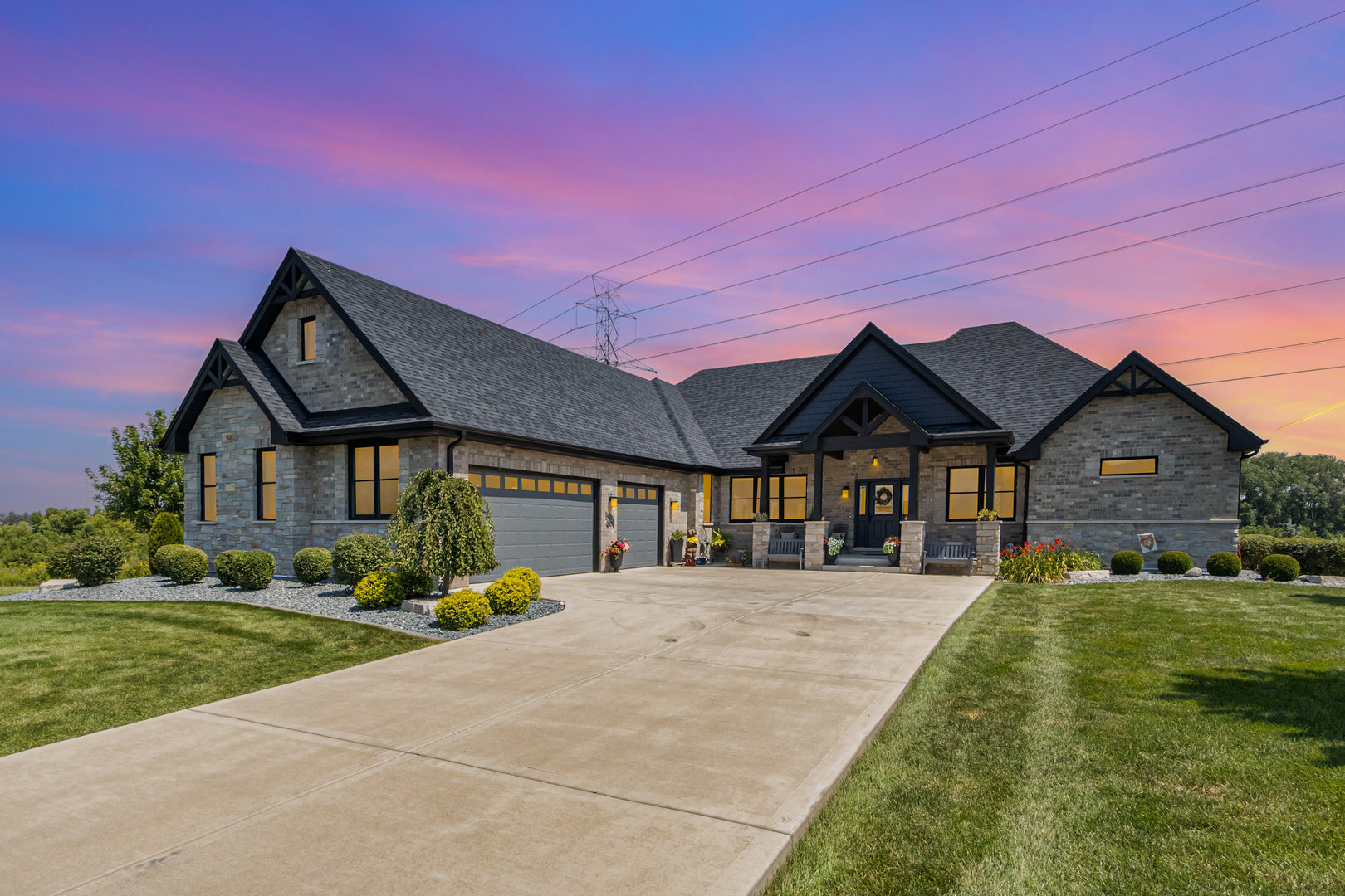 Frankfort, Illinois, 60423, United States, 2 Bedrooms Bedrooms, ,3 BathroomsBathrooms,Residential,For Sale,1927713