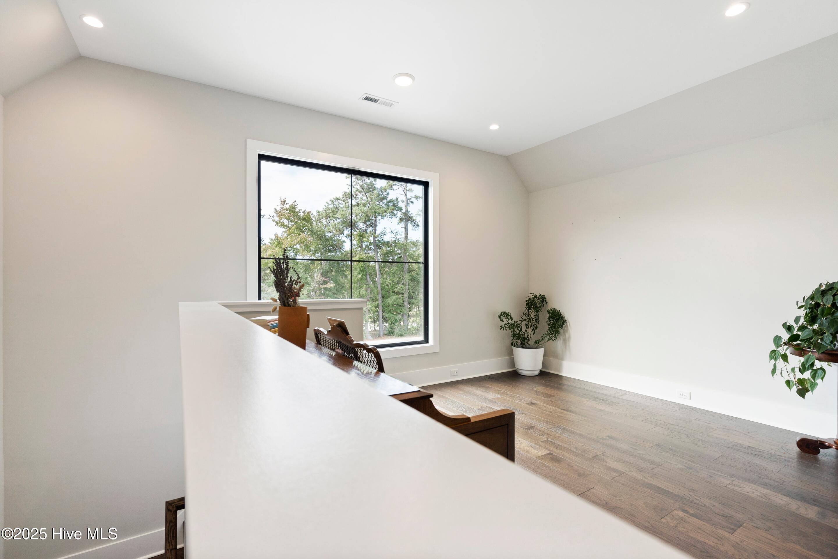 Wilmington, North Carolina, 28411, United States, 4 Bedrooms Bedrooms, ,5 BathroomsBathrooms,Residential,For Sale,1992122