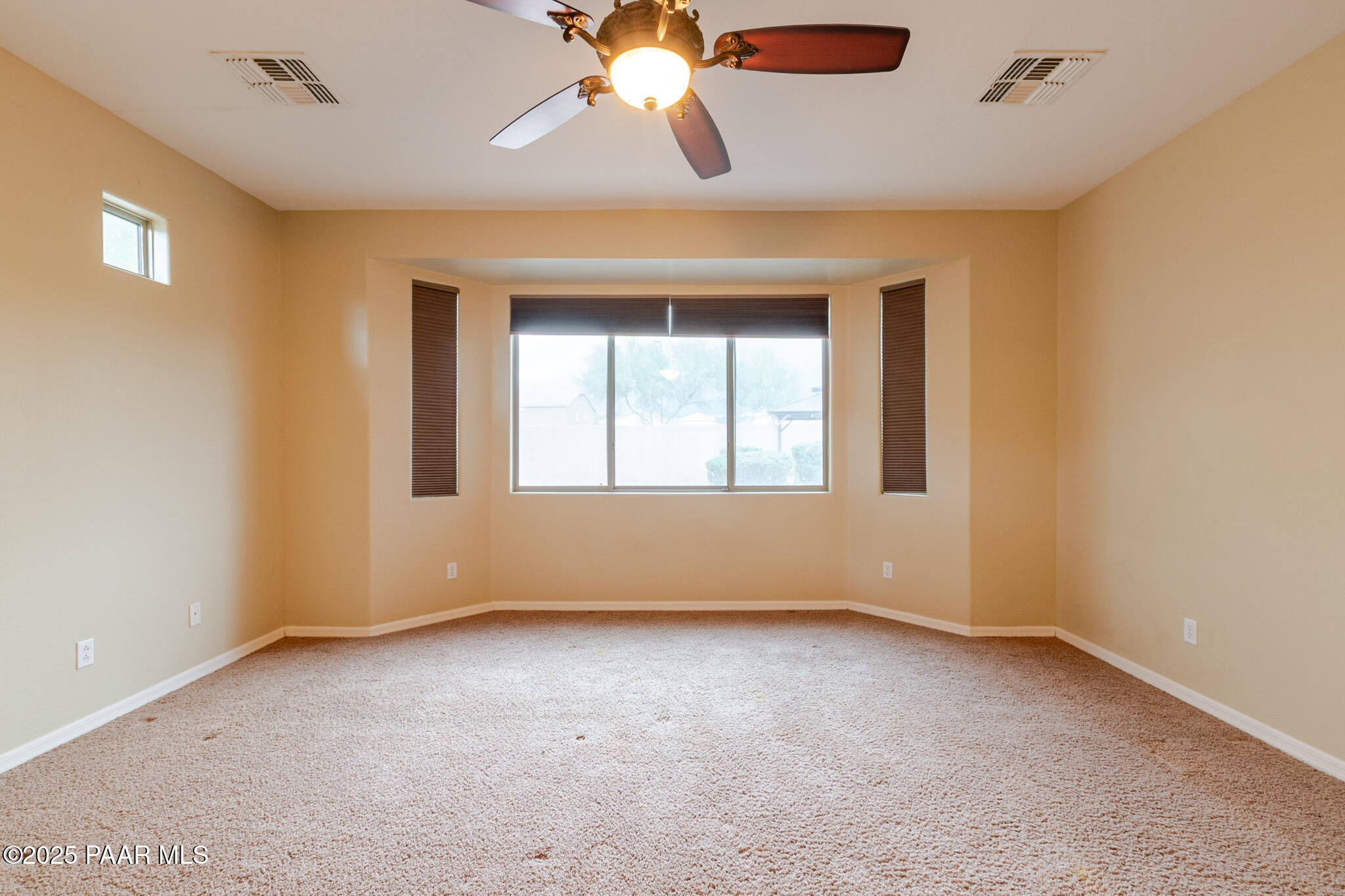 Buckeye, Arizona, 85326, United States, 4 Bedrooms Bedrooms, ,1 BathroomBathrooms,Residential,For Sale,1999085