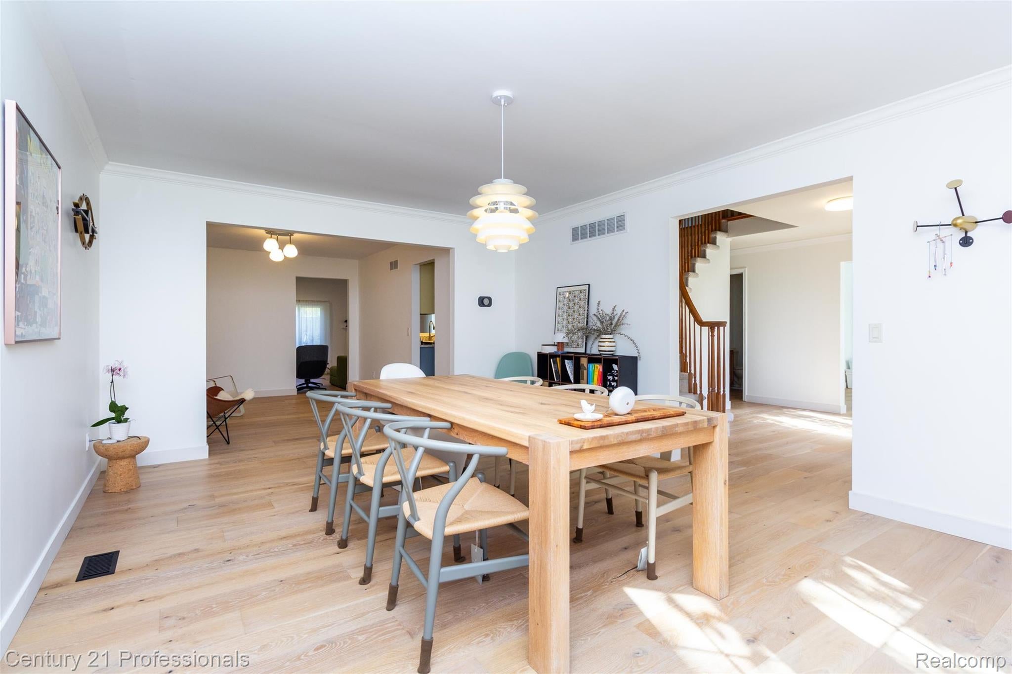 Troy, Michigan, 48084, United States, 4 Bedrooms Bedrooms, ,3 BathroomsBathrooms,Residential,For Sale,1976121