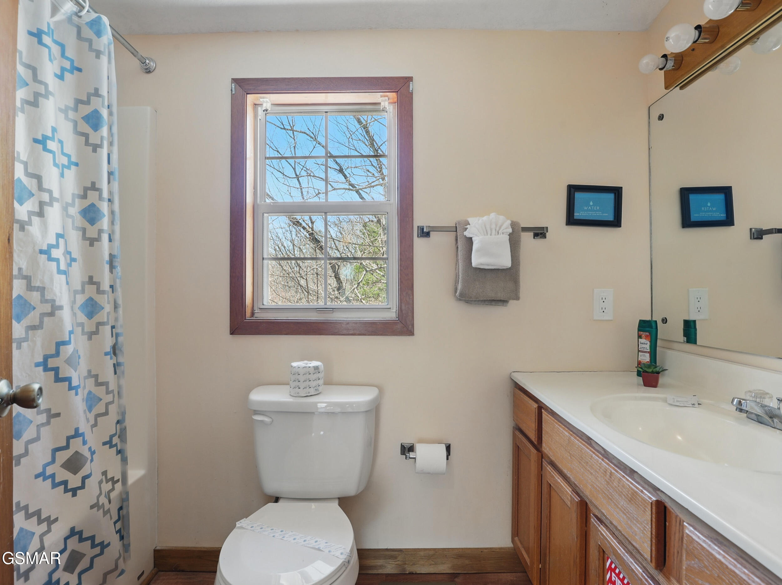 Sevierville, Tennessee, 37862, United States, 4 Bedrooms Bedrooms, ,4 BathroomsBathrooms,Residential,For Sale,1928757