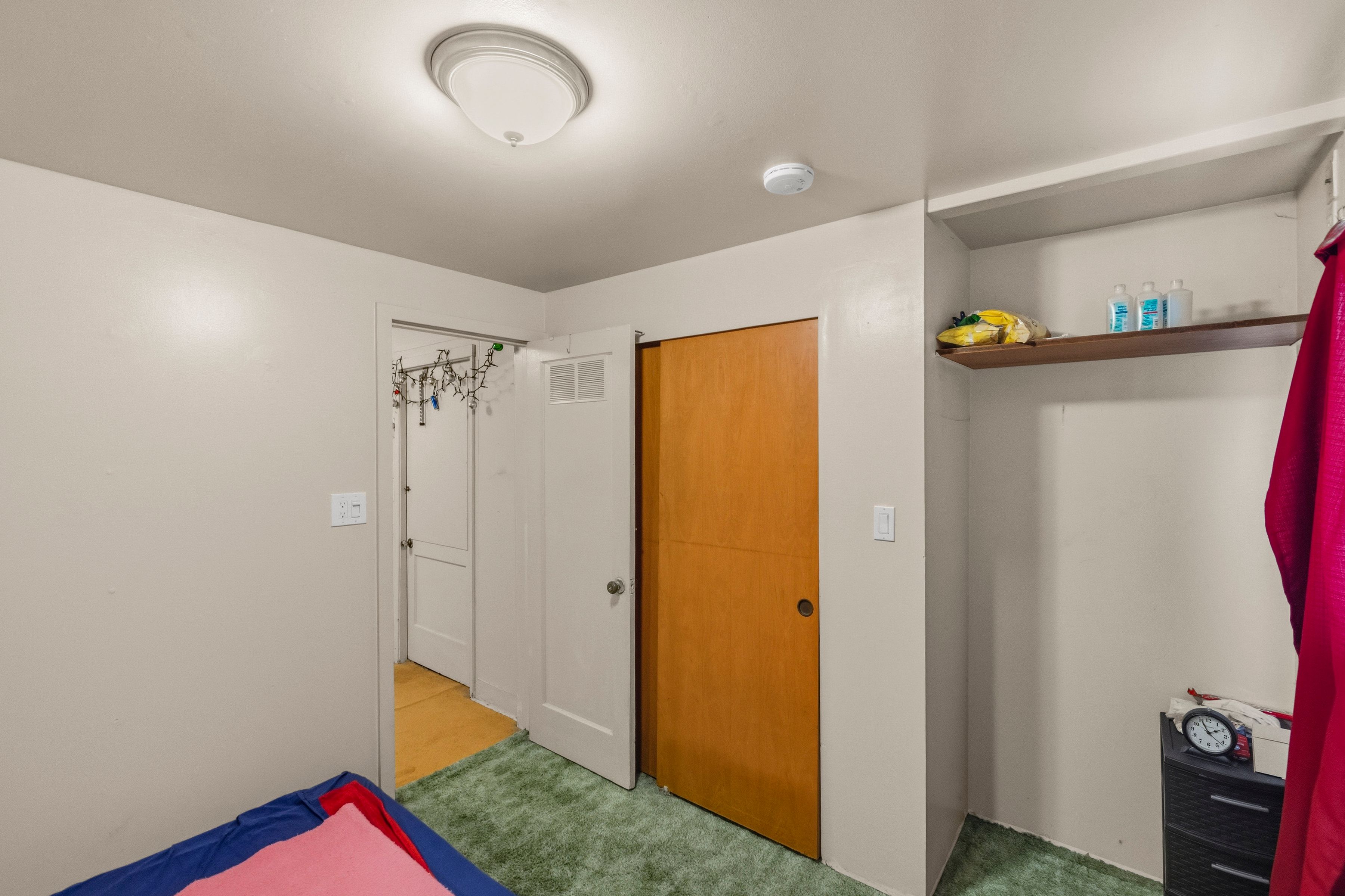  947 West Franklin Street - 物件實景